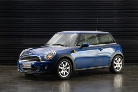 2013 Mini Cooper One a venda for sale the garage