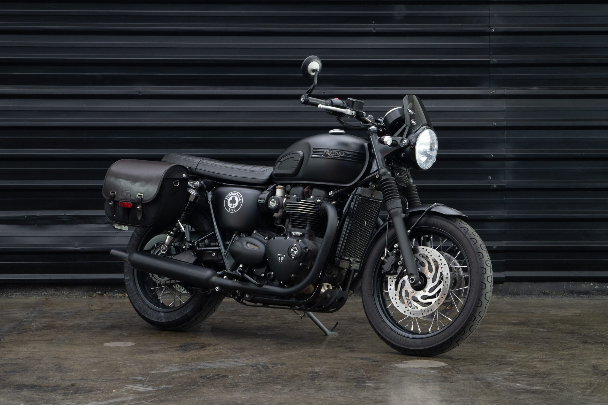 2020 Triumph Bonneville T120 Ace Café a venda the garage for sale