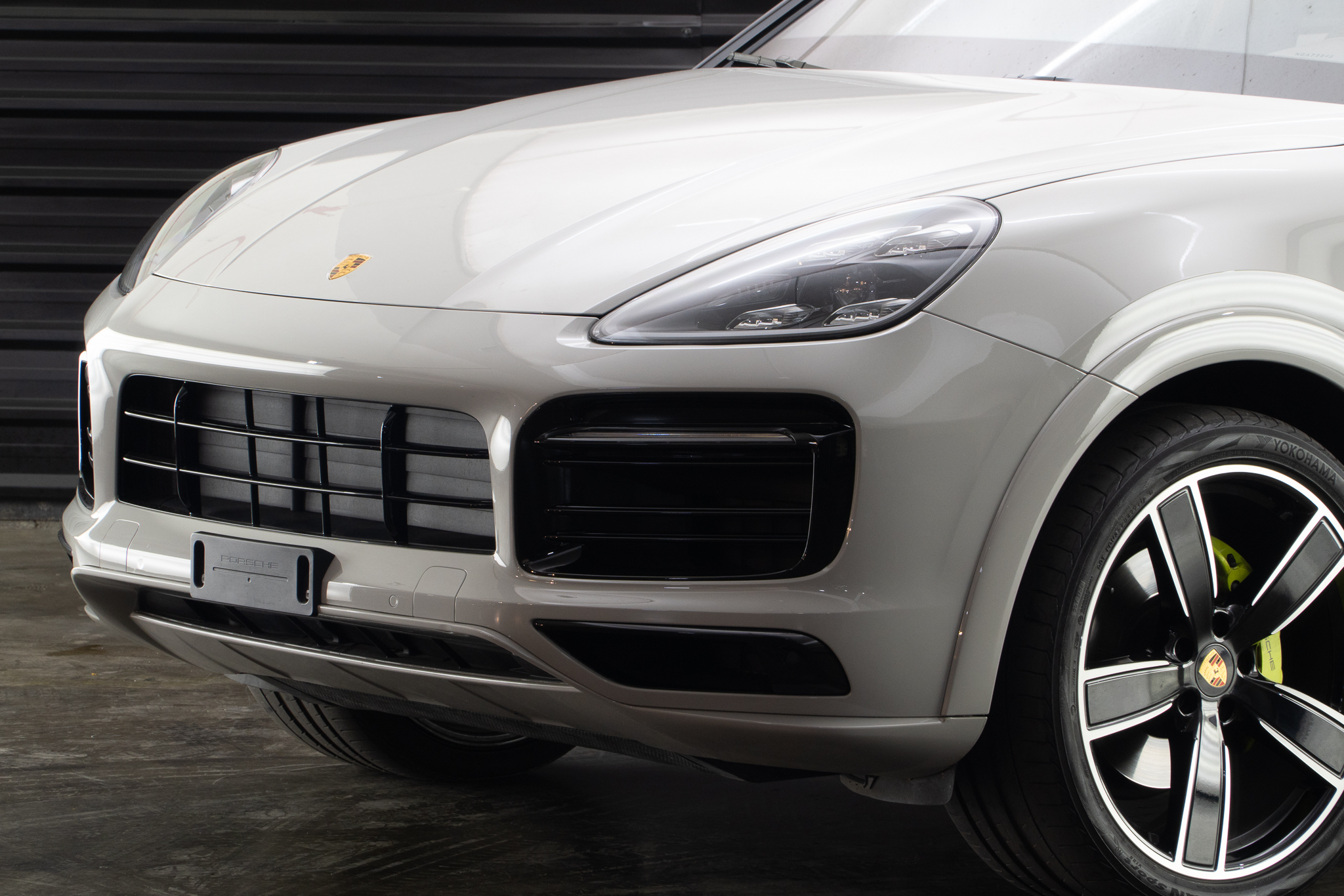 2023 Porsche Cayenne 3.0 V6 E-HYBRID Coupé a venda for sale the garage