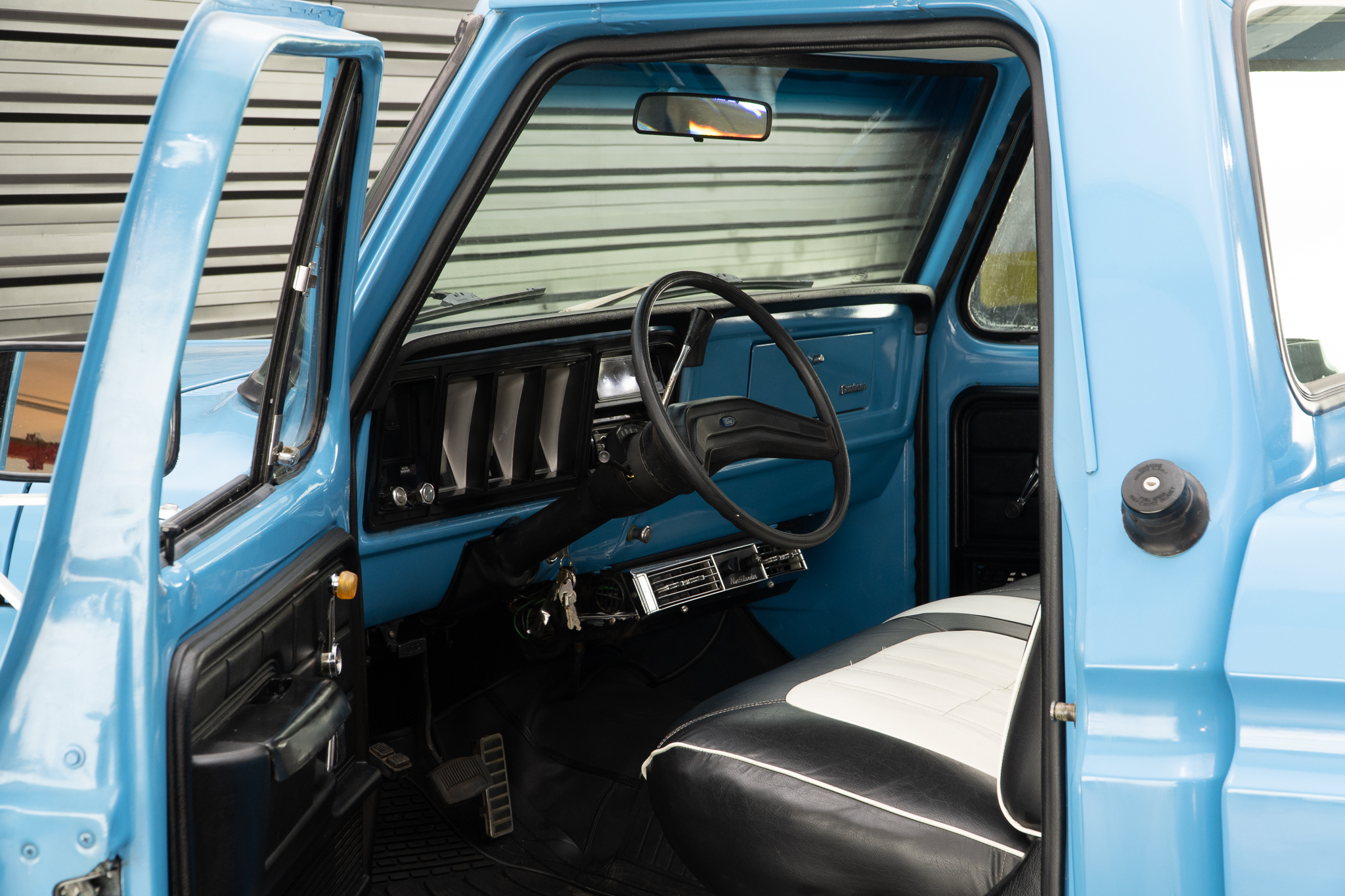 1978 Ford F100 a venda for sale the garage