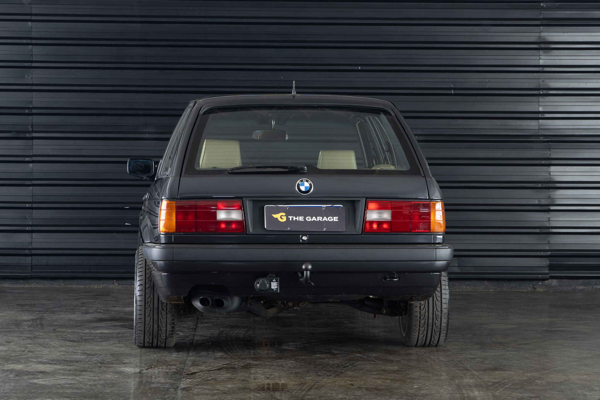 1988 BMW E30 Touring Euro manual a venda for sale the garage