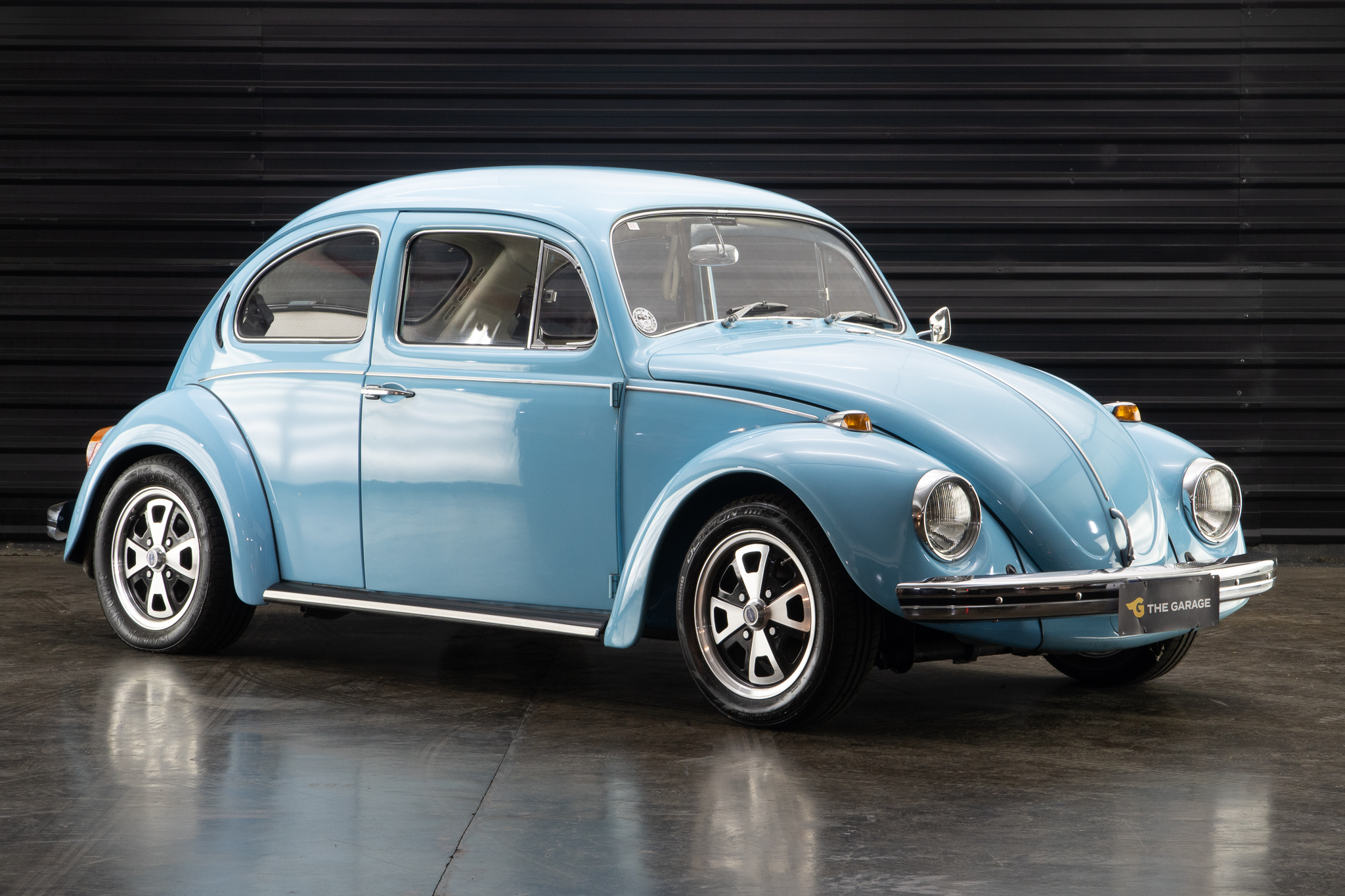 1974 Volkswagen Fusca 1500 azul a venda for sale the garage