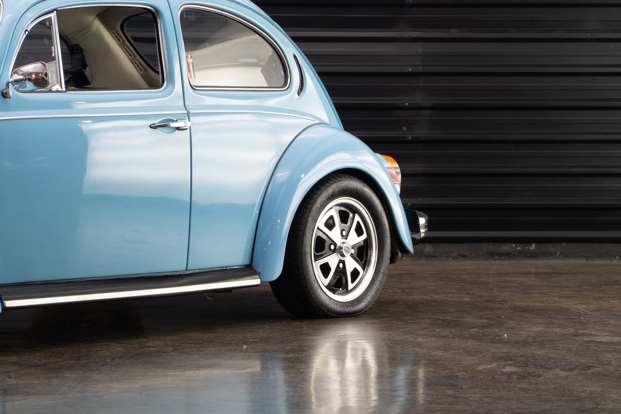 1974 Volkswagen Fusca 1500 azul a venda for sale the garage