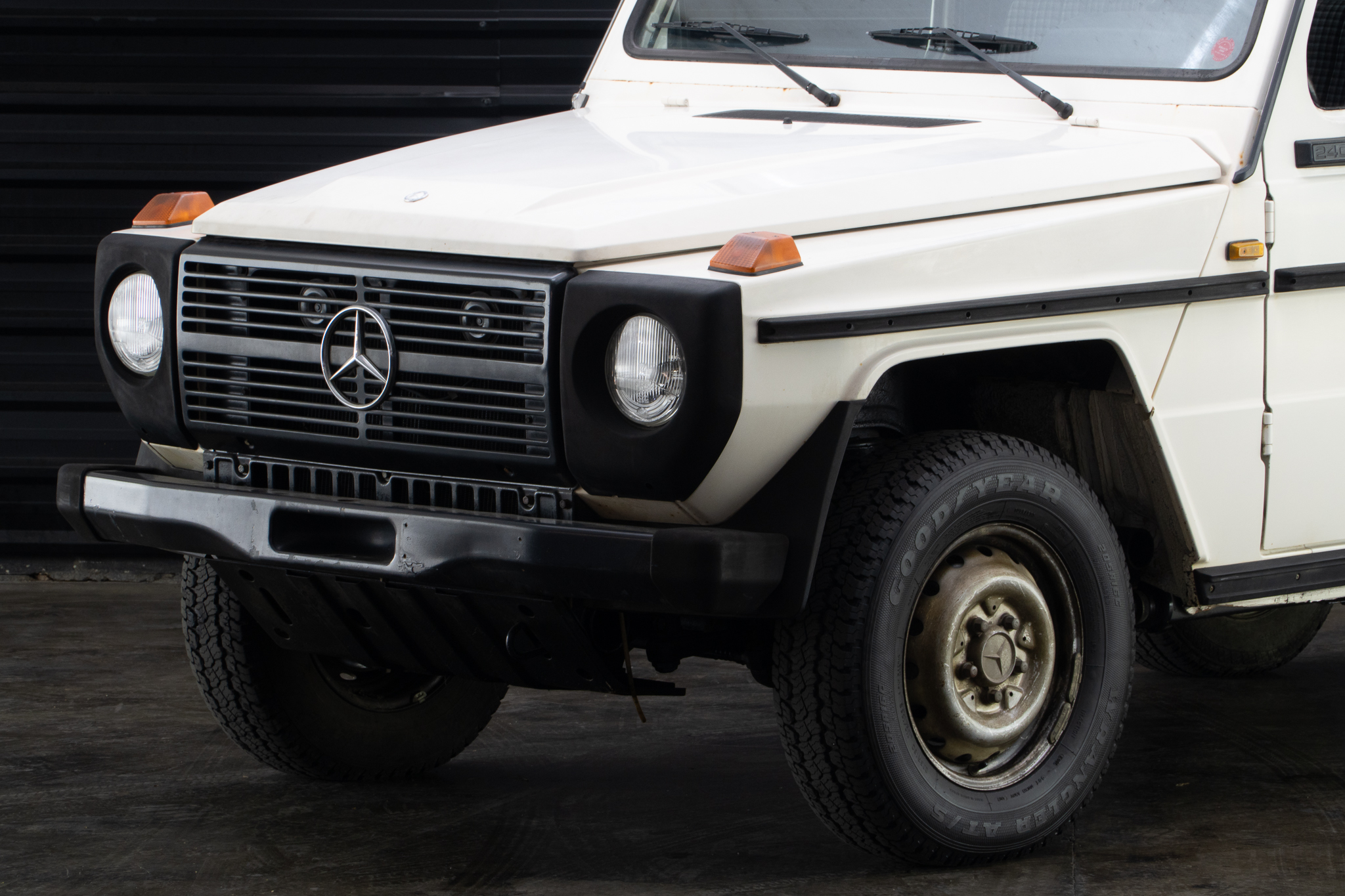 1984 Mercedes-Benz 240GD a venda for sale the garage