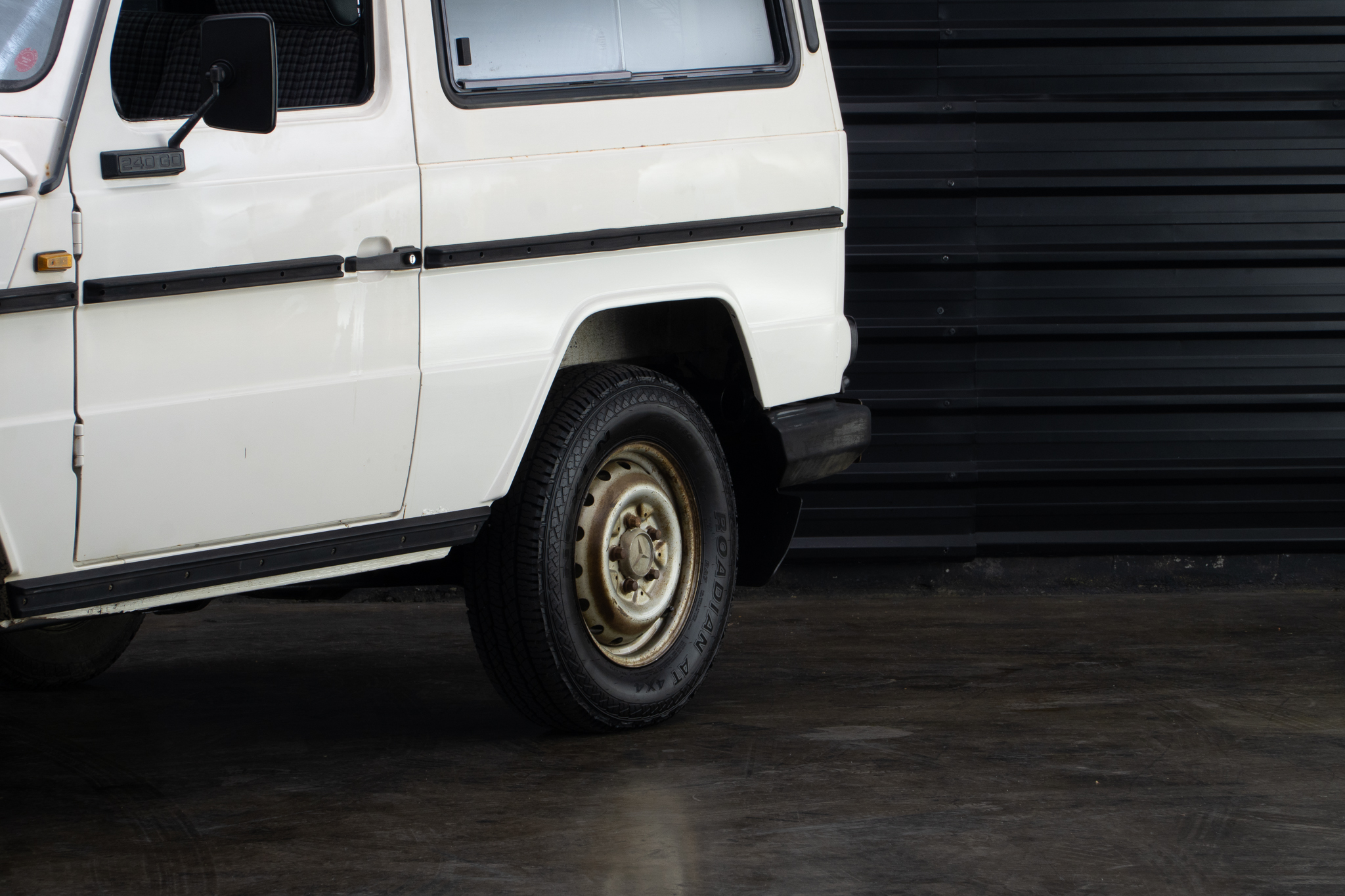 1984 Mercedes-Benz 240GD a venda for sale the garage