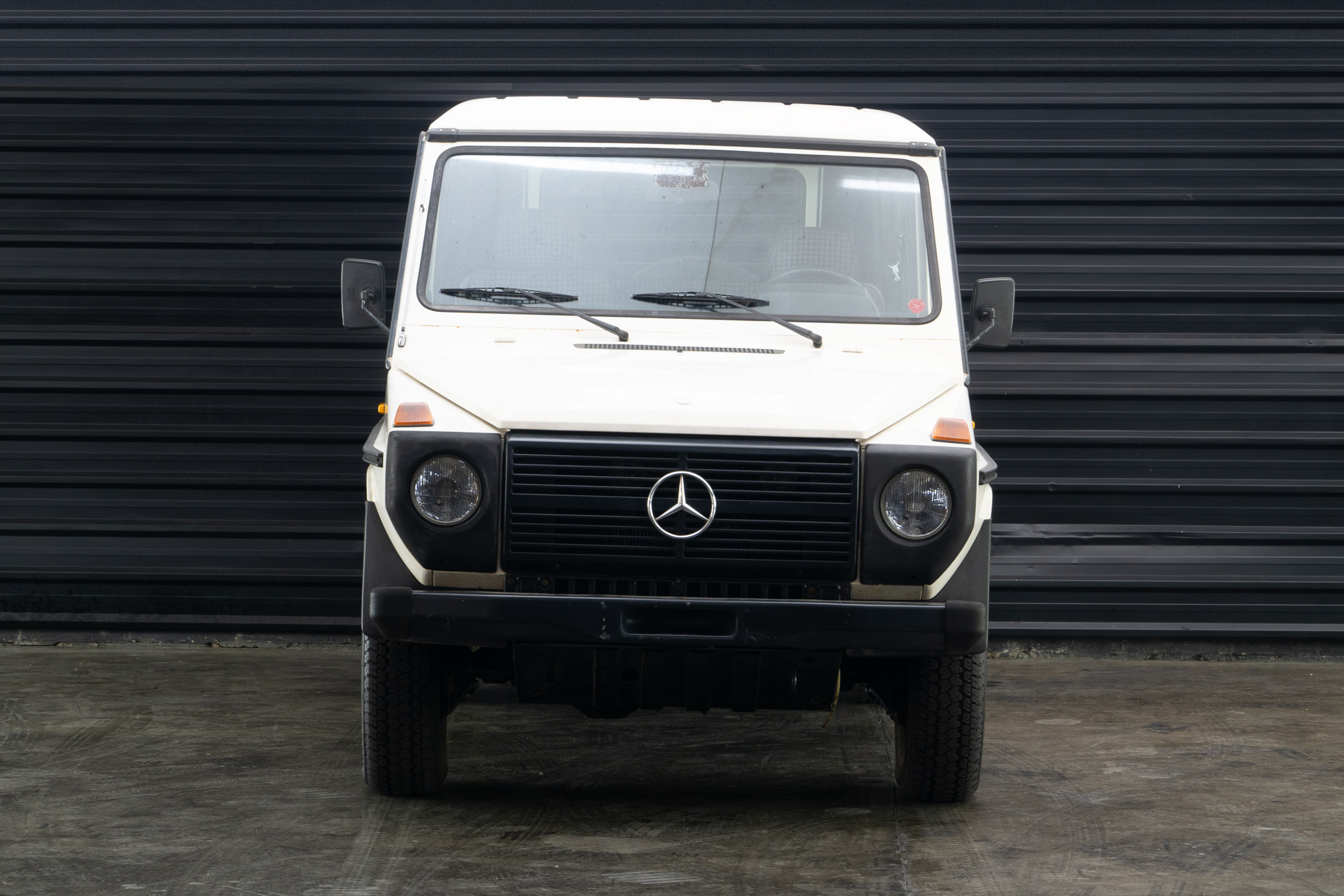 1984 Mercedes-Benz 240GD a venda for sale the garage