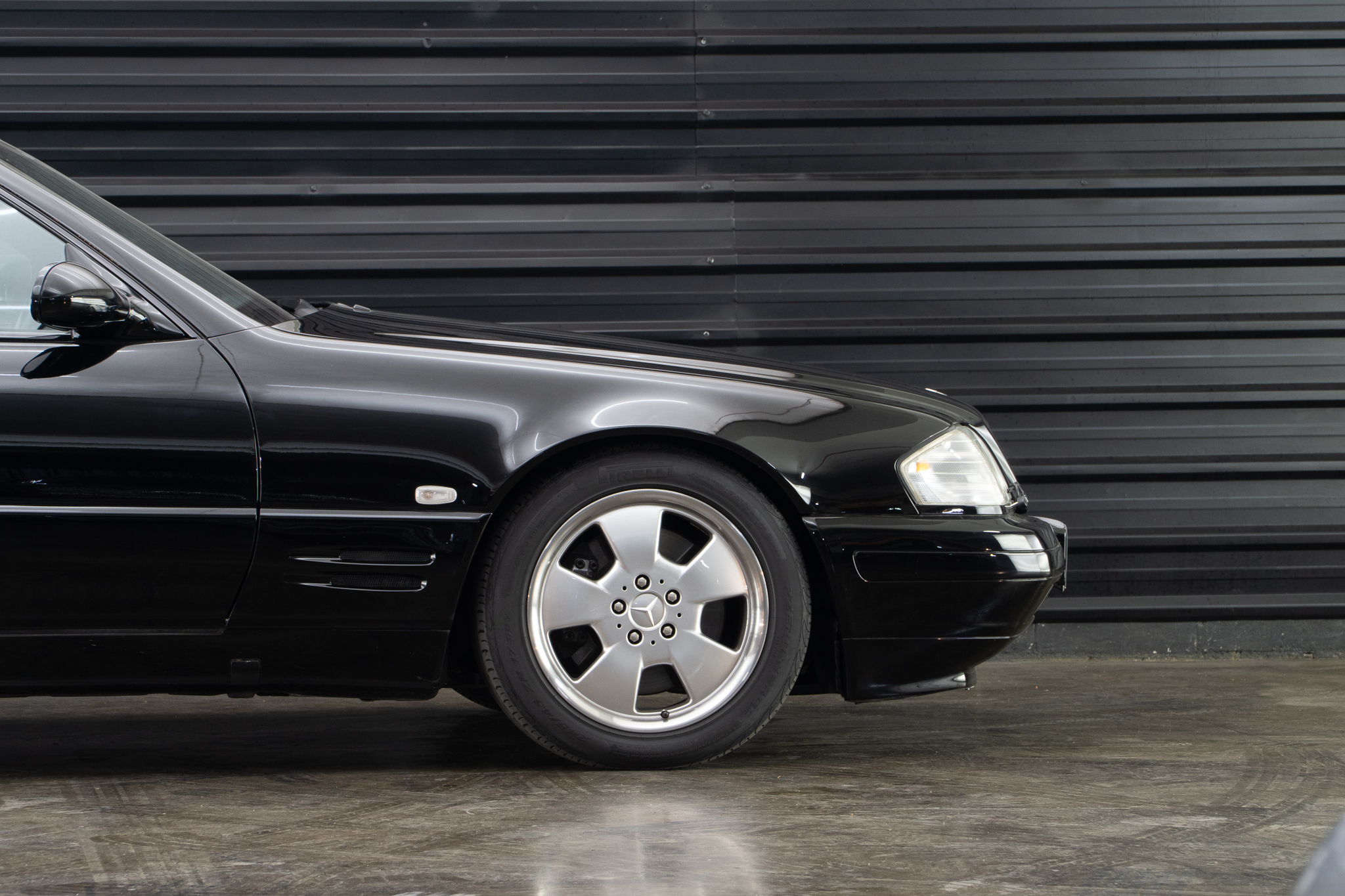 1999 Mercedes-Benz SL500 a venda for sale the garage