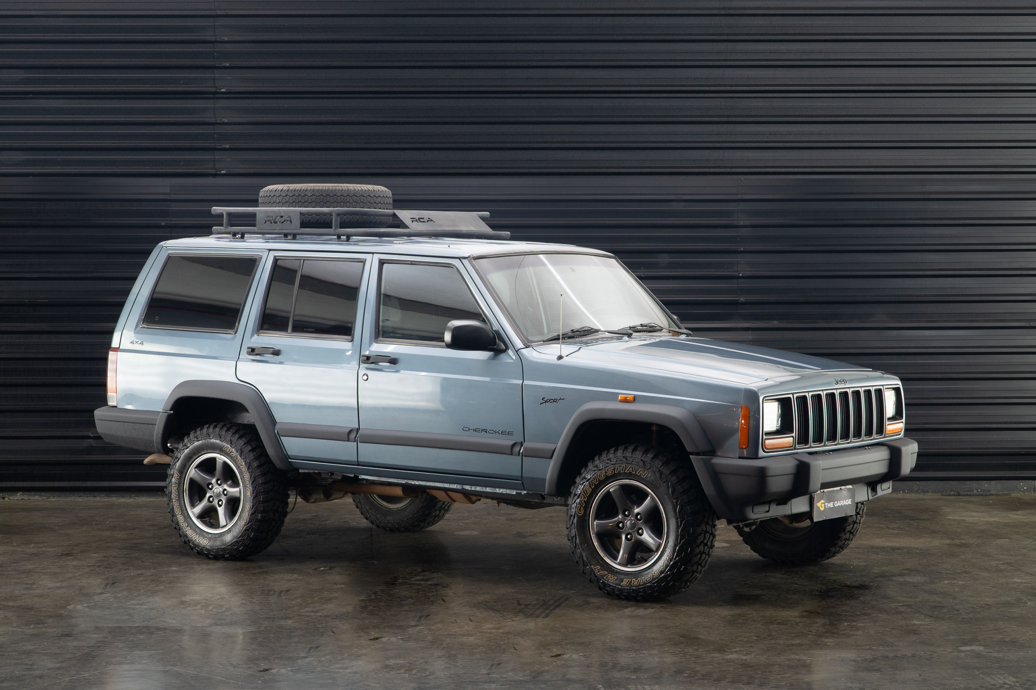 1998 Jeep Cherokee Sport 4.0 4X4 a venda for sale the garage