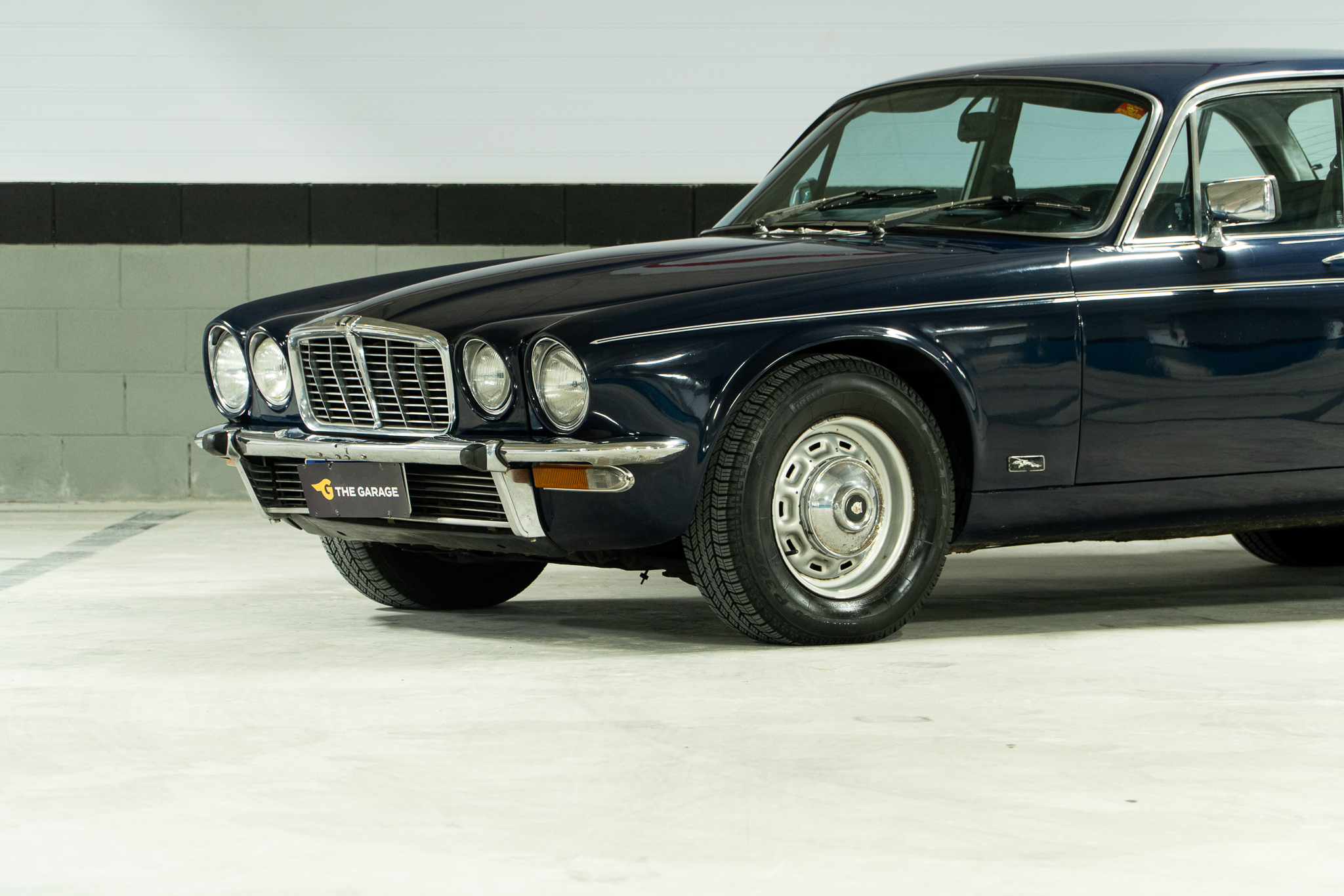 1975 Jaguar XJ6 4.2