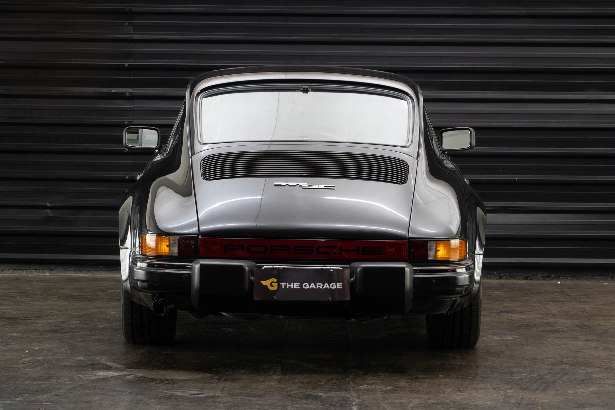 1979 Porsche 911 SC preta-2