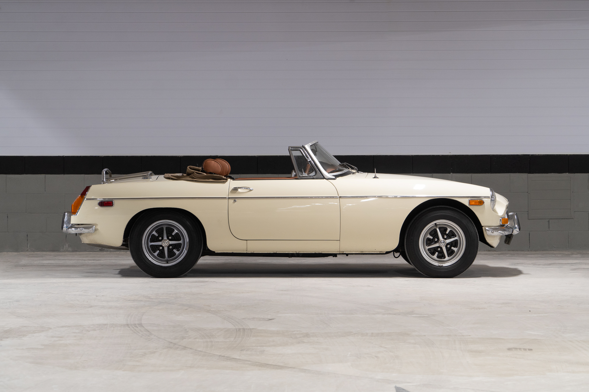 1973-MG-MGB-venda-the-garage-for-sale (15 of 18)