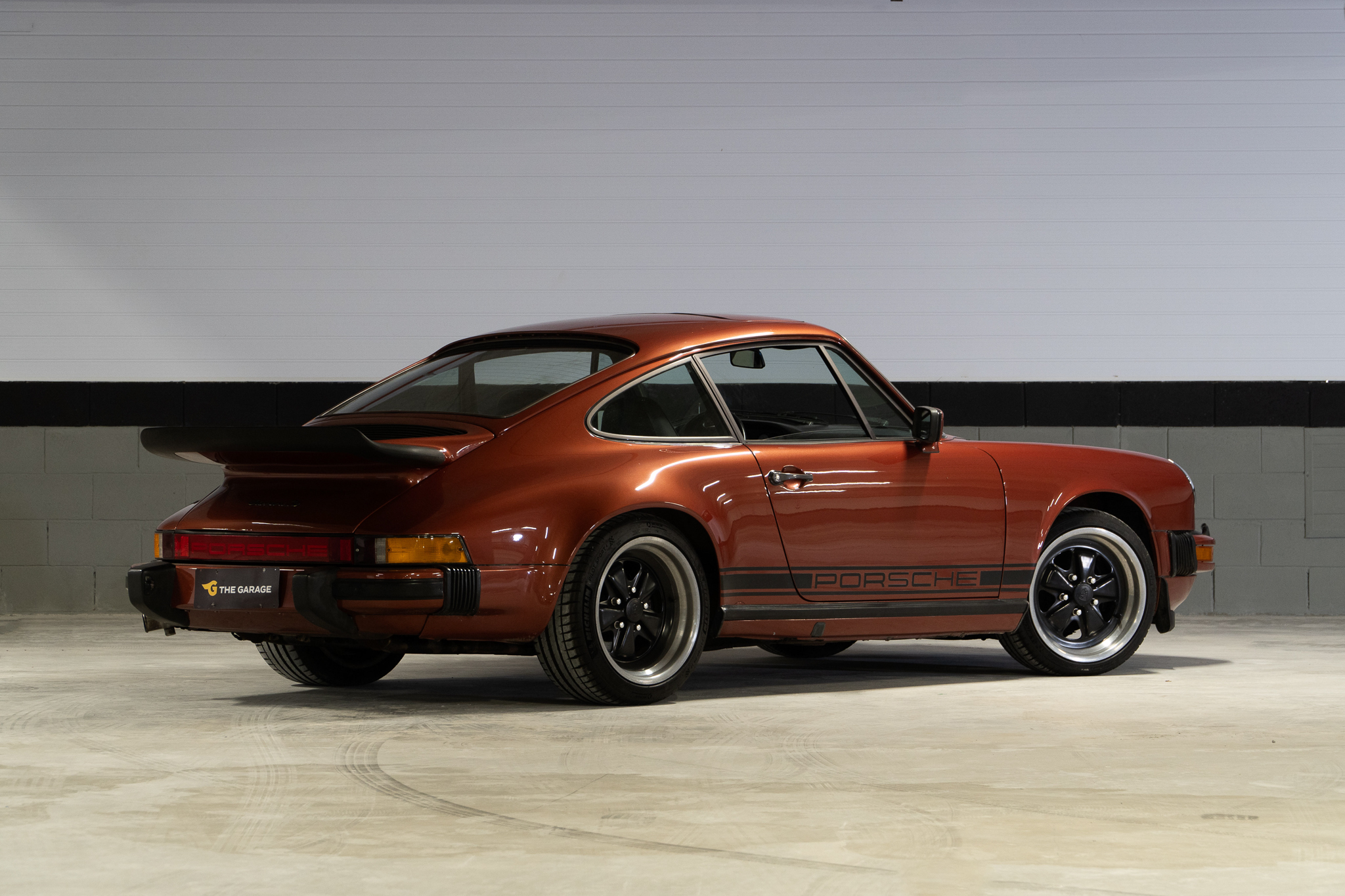 1977-Porsche-911-Carrera-3.0-venda-the-garage-for-sale (18 of 20)