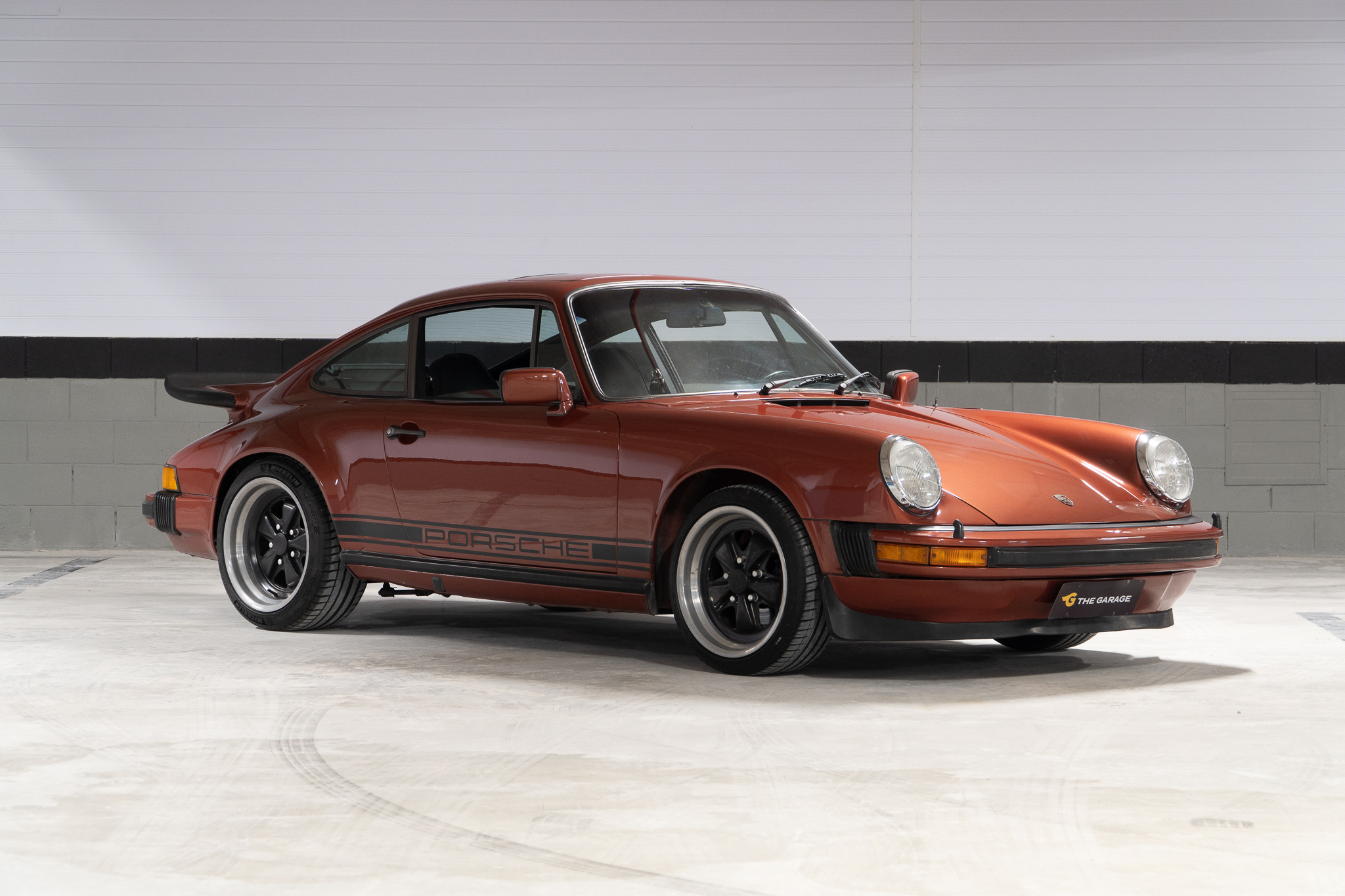 1977-Porsche-911-Carrera-3.0-venda-the-garage-for-sale (18 of 20)