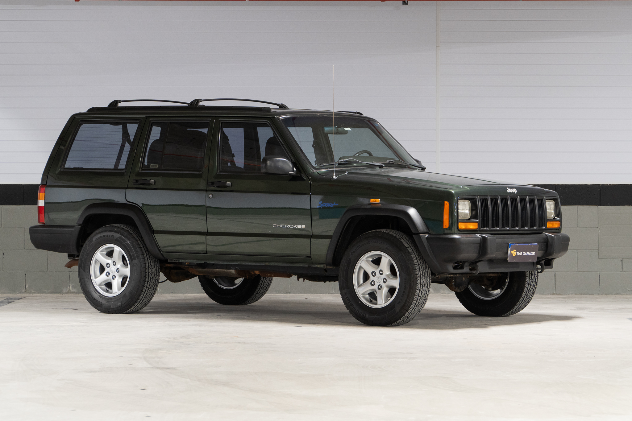 1998-Jeep-Cherokee-venda-the-garage-for-sale-1-of-4.jpg