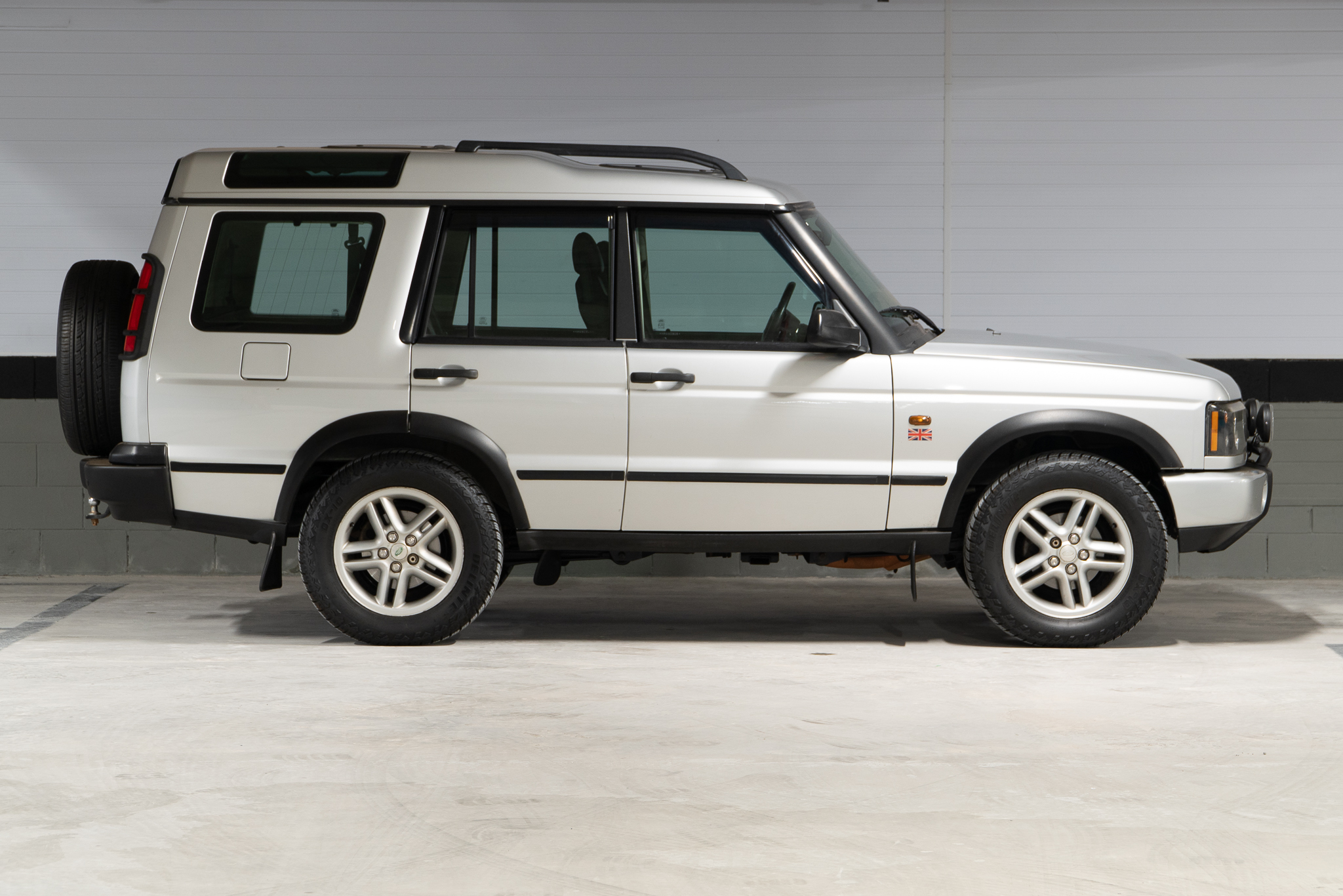 2004-Land-Rover-Discovery-SERIES-II-venda-the-garage-for-sale (21 of 21)