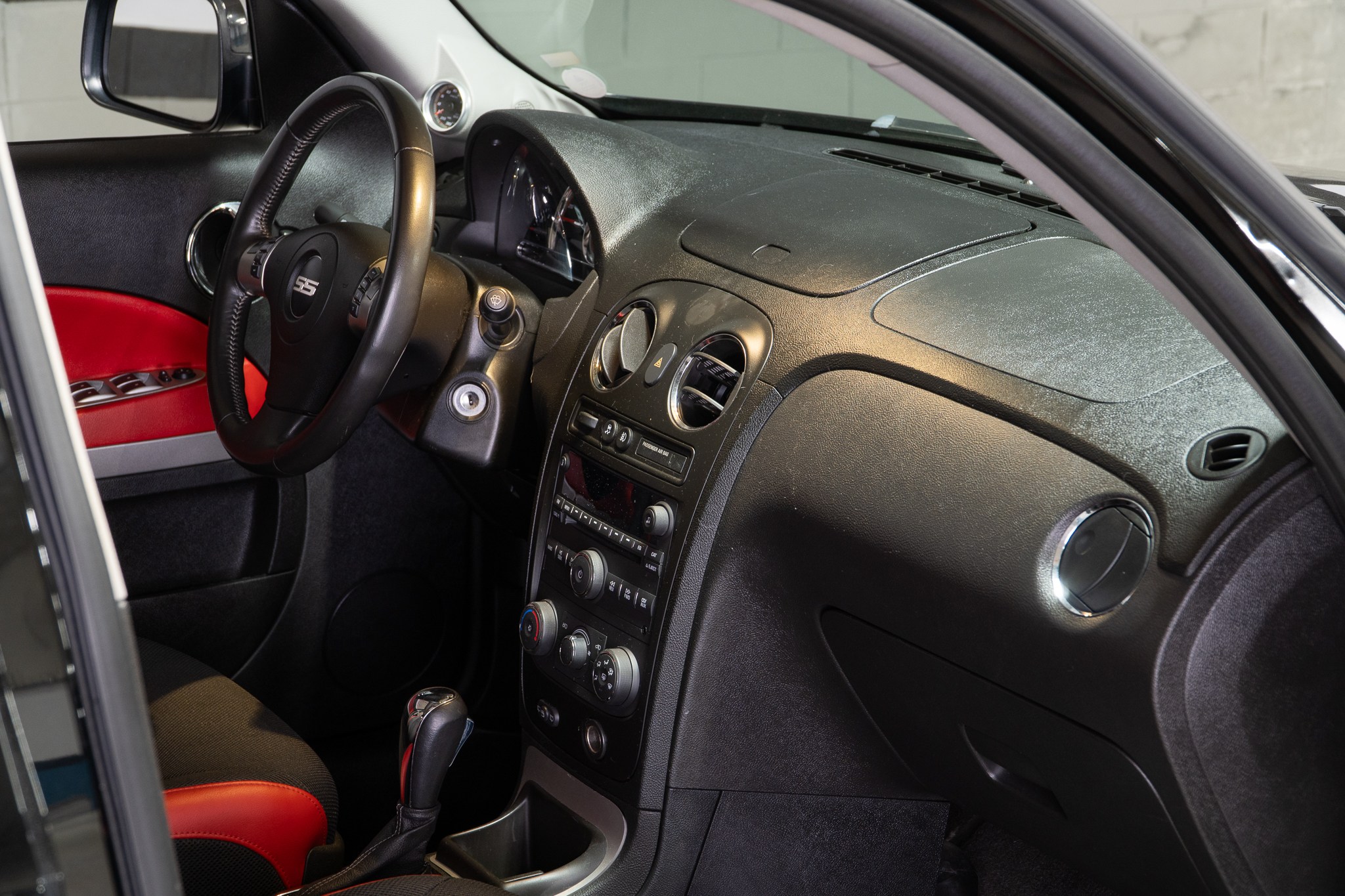 2008 Chevrolet HHR SS interior