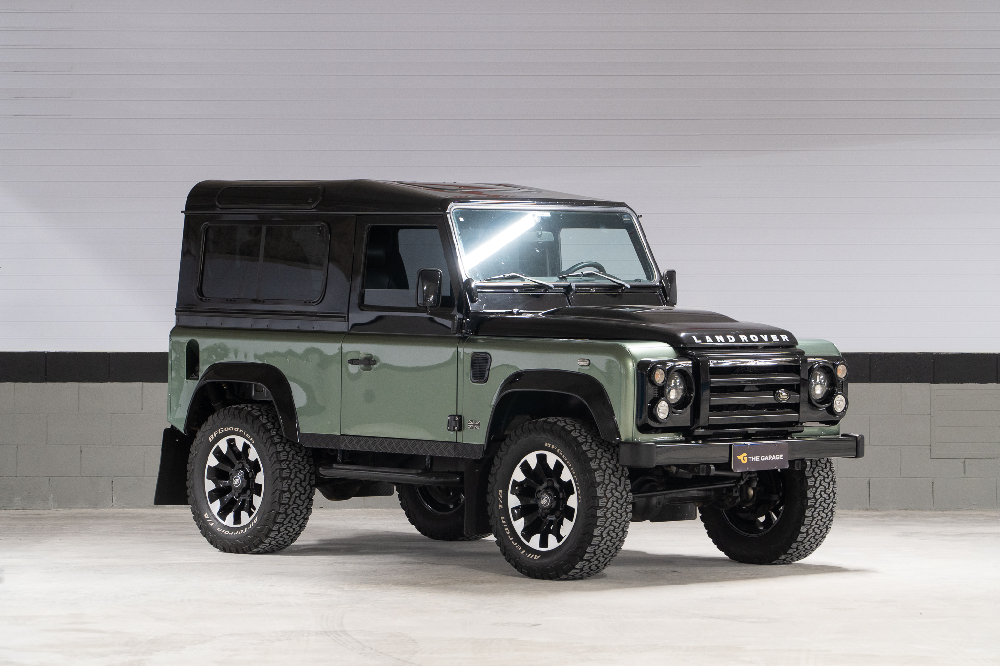 2008-Land-Rover-Defender-90-PUMA-venda-the-garage-for-sale (16 of 20)