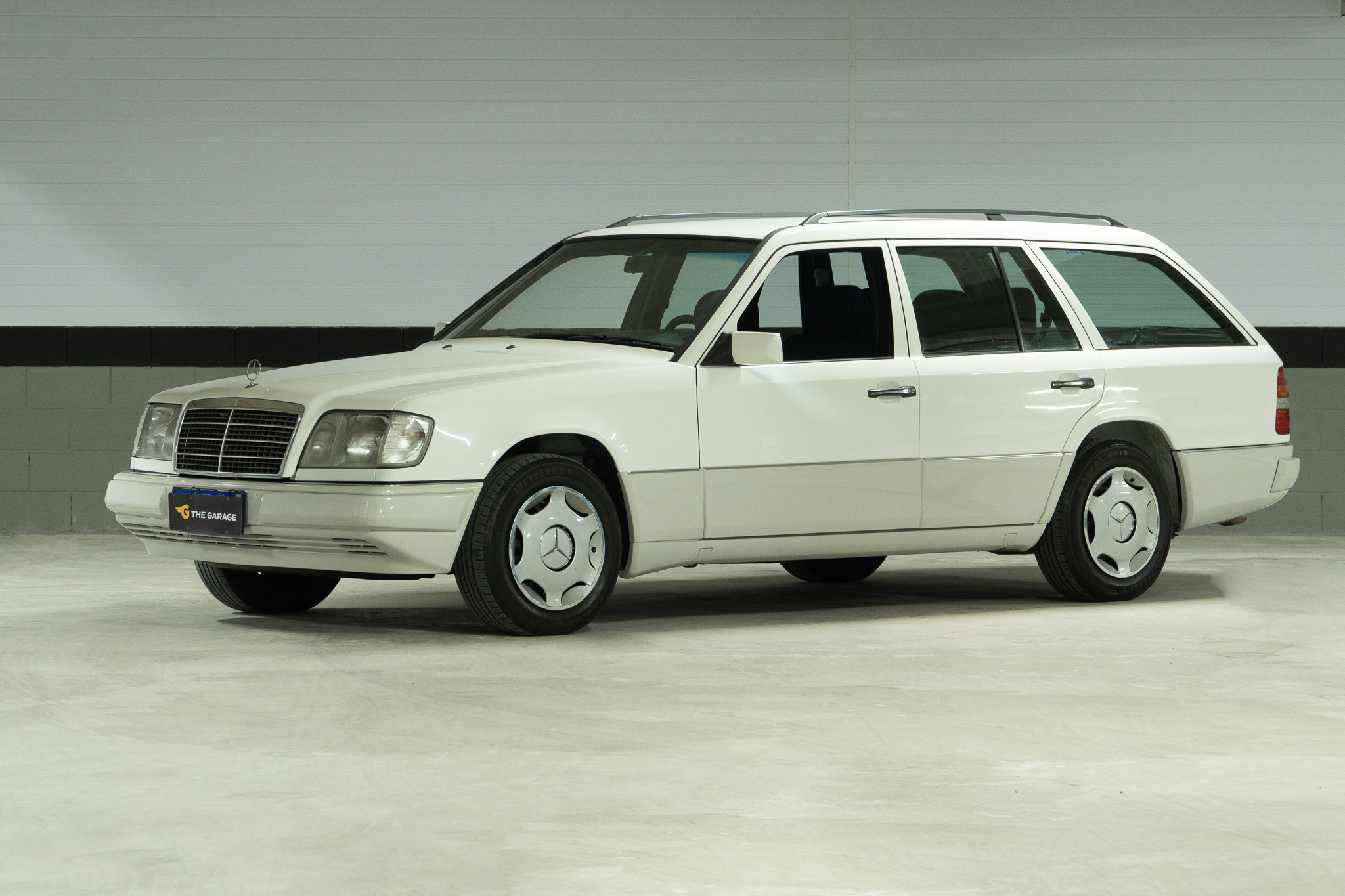 1995 Mercedes Benz e 280t a venda na The Garage