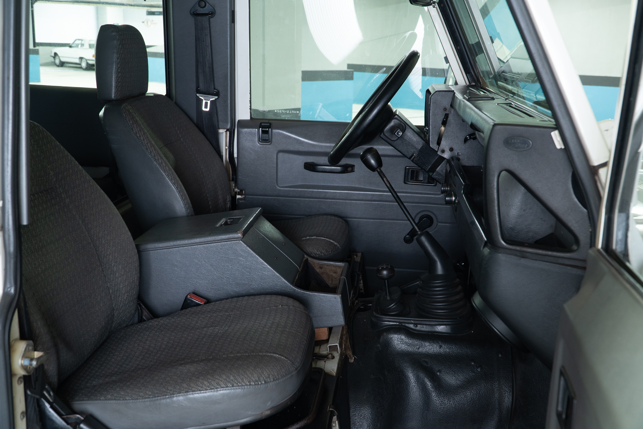 1998 Land Rover Defender 90 Interior