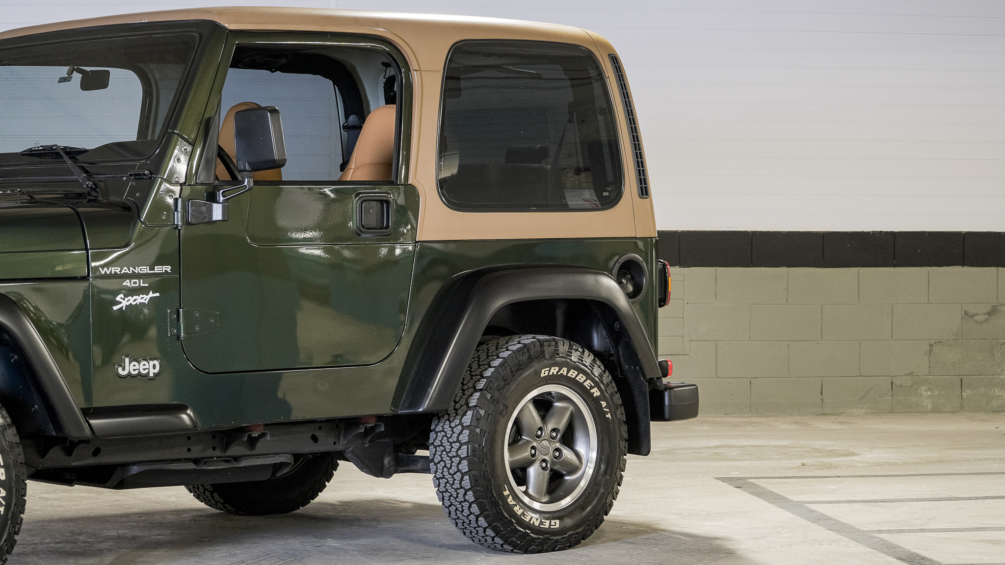 1977 Jeep Wrangler TJ venda compra the garage for sale