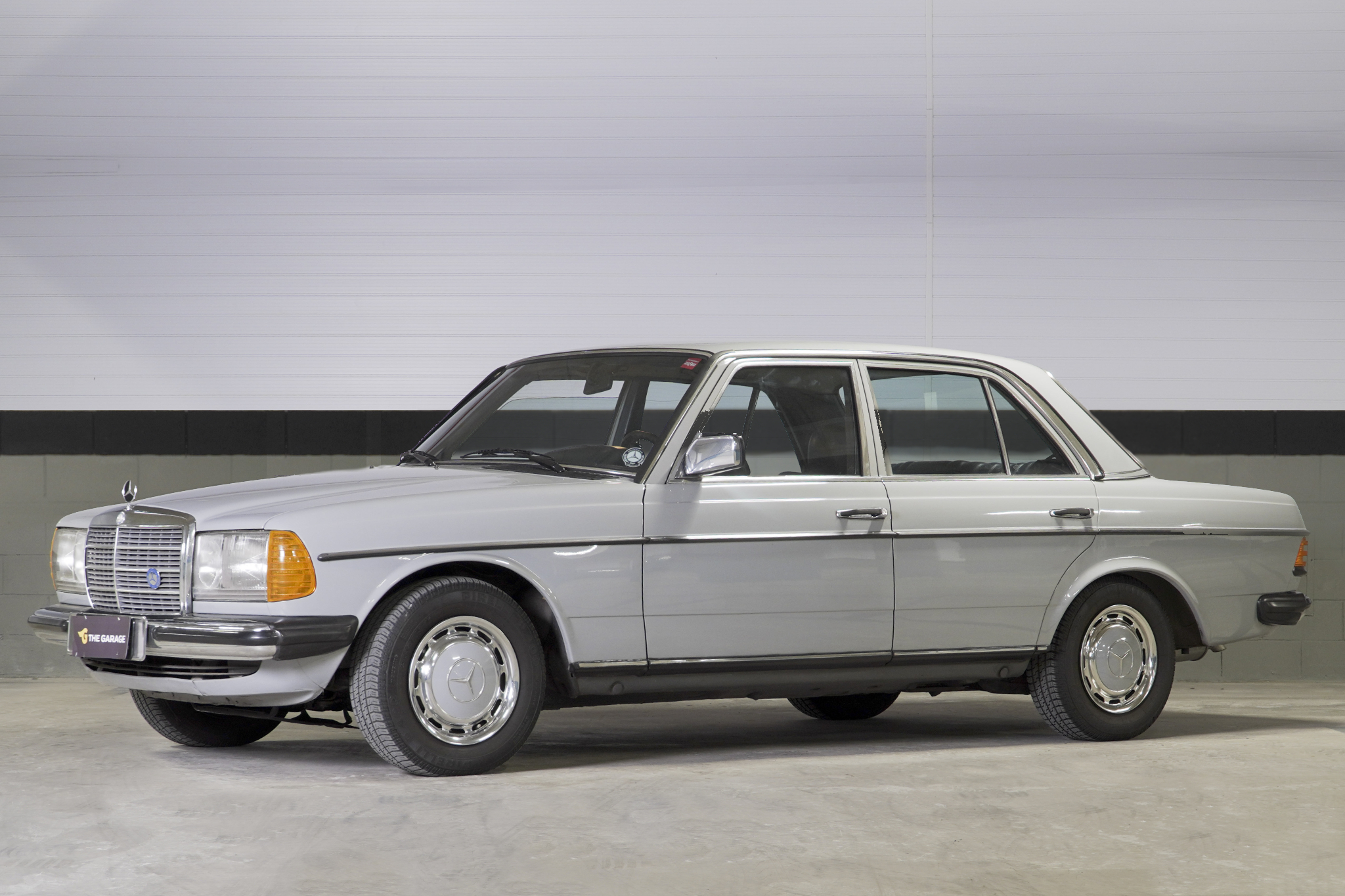 1984 Mercedes-Benz 300D Venda Compra The Garage for Sale