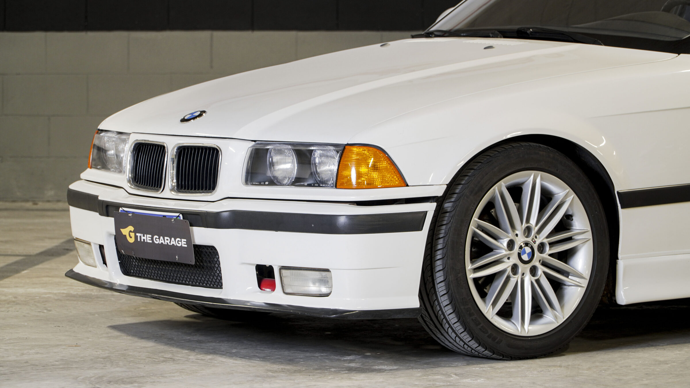 1992 BMW 325i Coupe Venda Compra The Garage For Sale