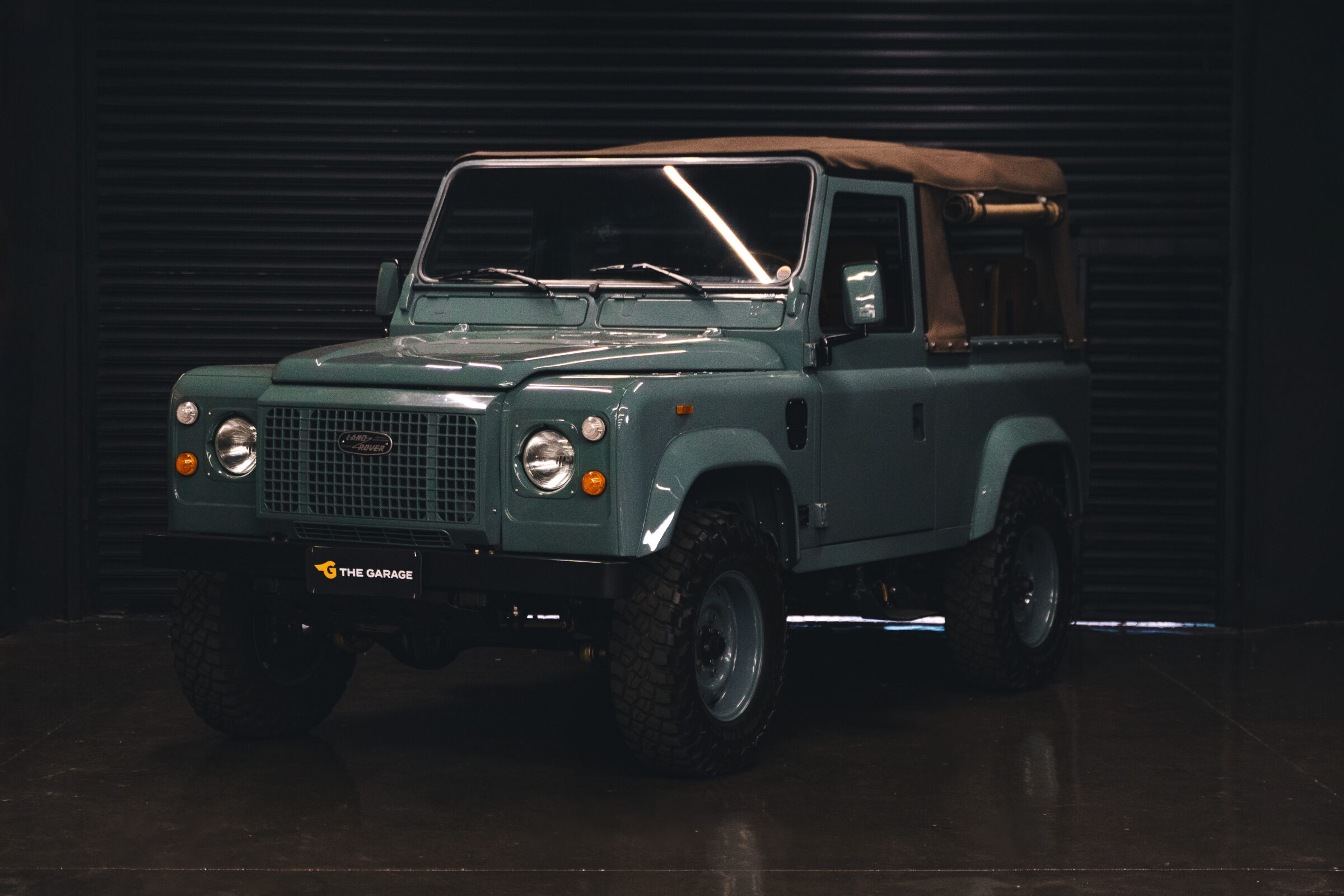 1993 Land Rover Defender 90 Soft Top Compra Venda The Garage For Sale