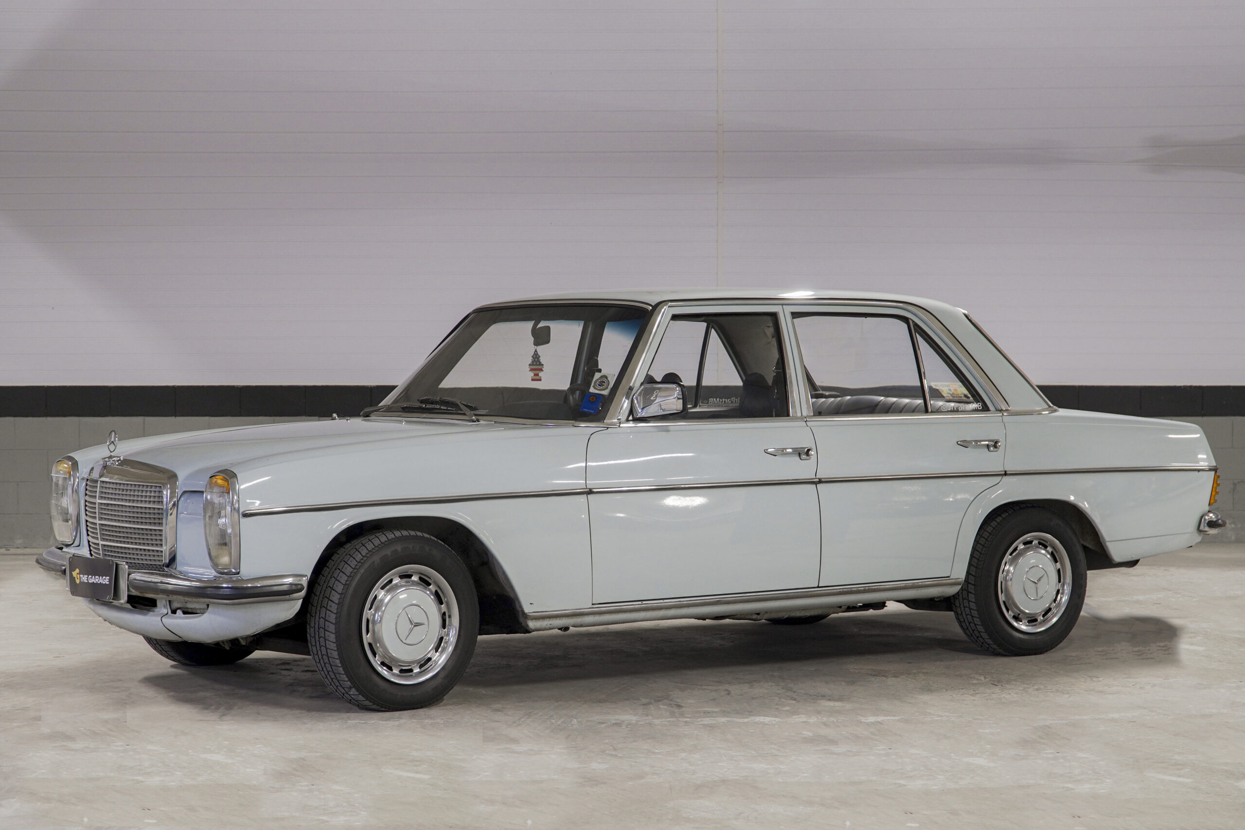 1974 Mercedes-Benz 220 D