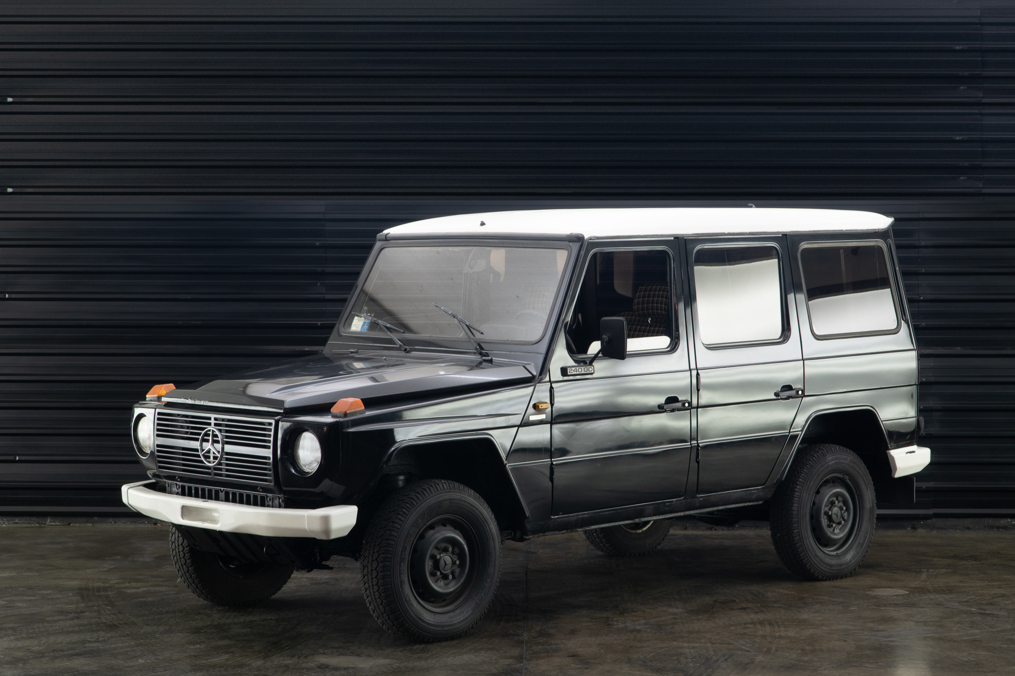 1980 Mercedes-Benz 240GD a venda for sale the garage