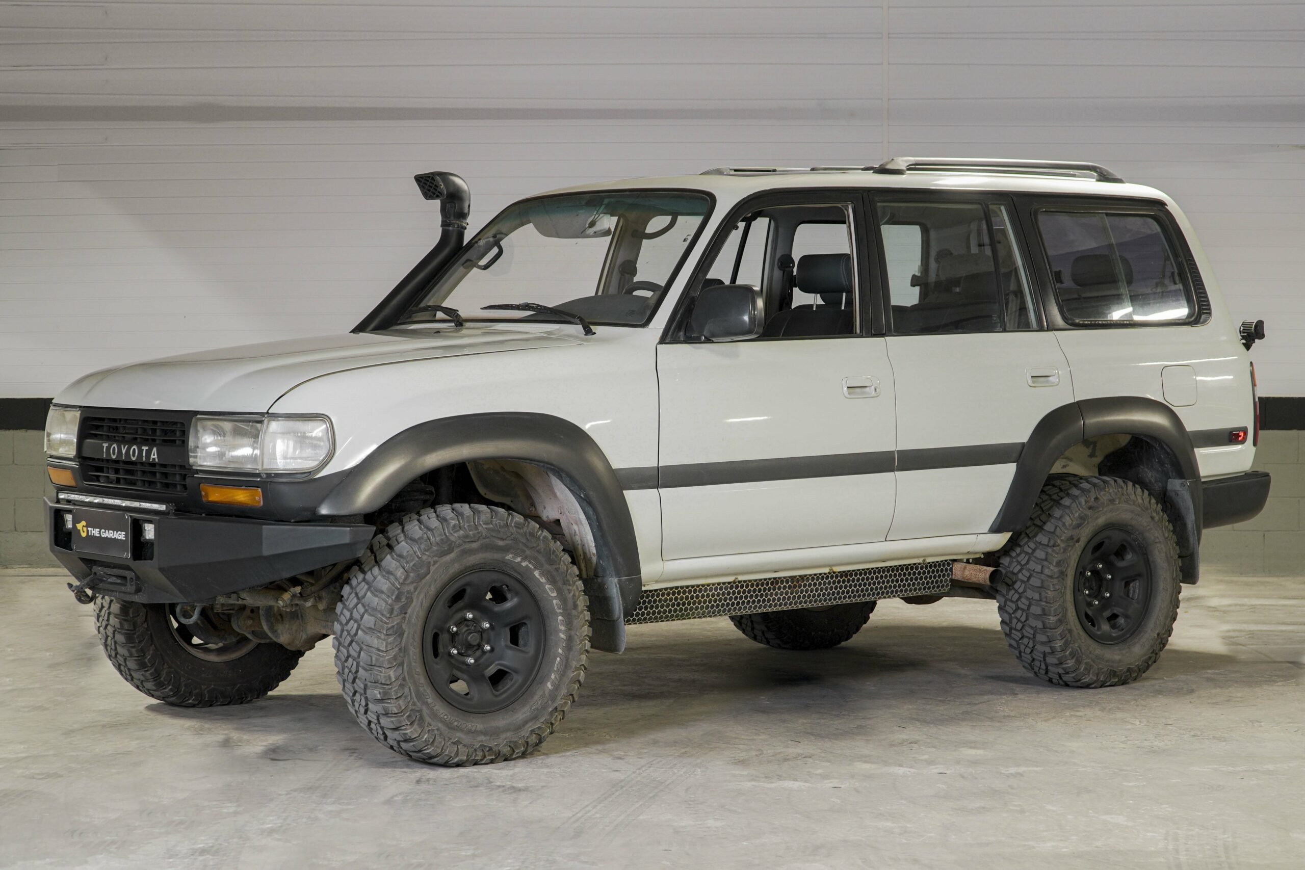 1992 Toyota Land Cruiser 80 - Carros Clássicos - The Garage