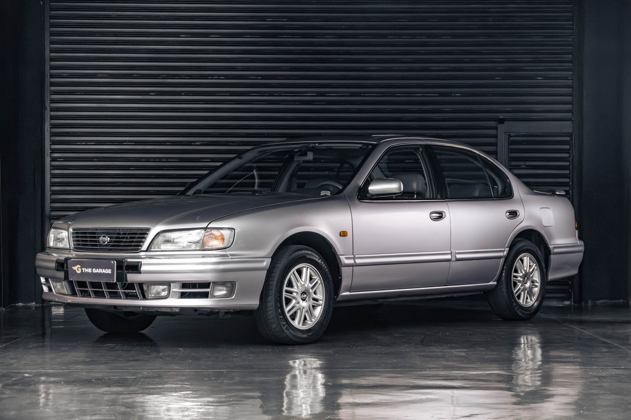 Nissan Maxima 3.0GV Venda Compra The Garage For Sale