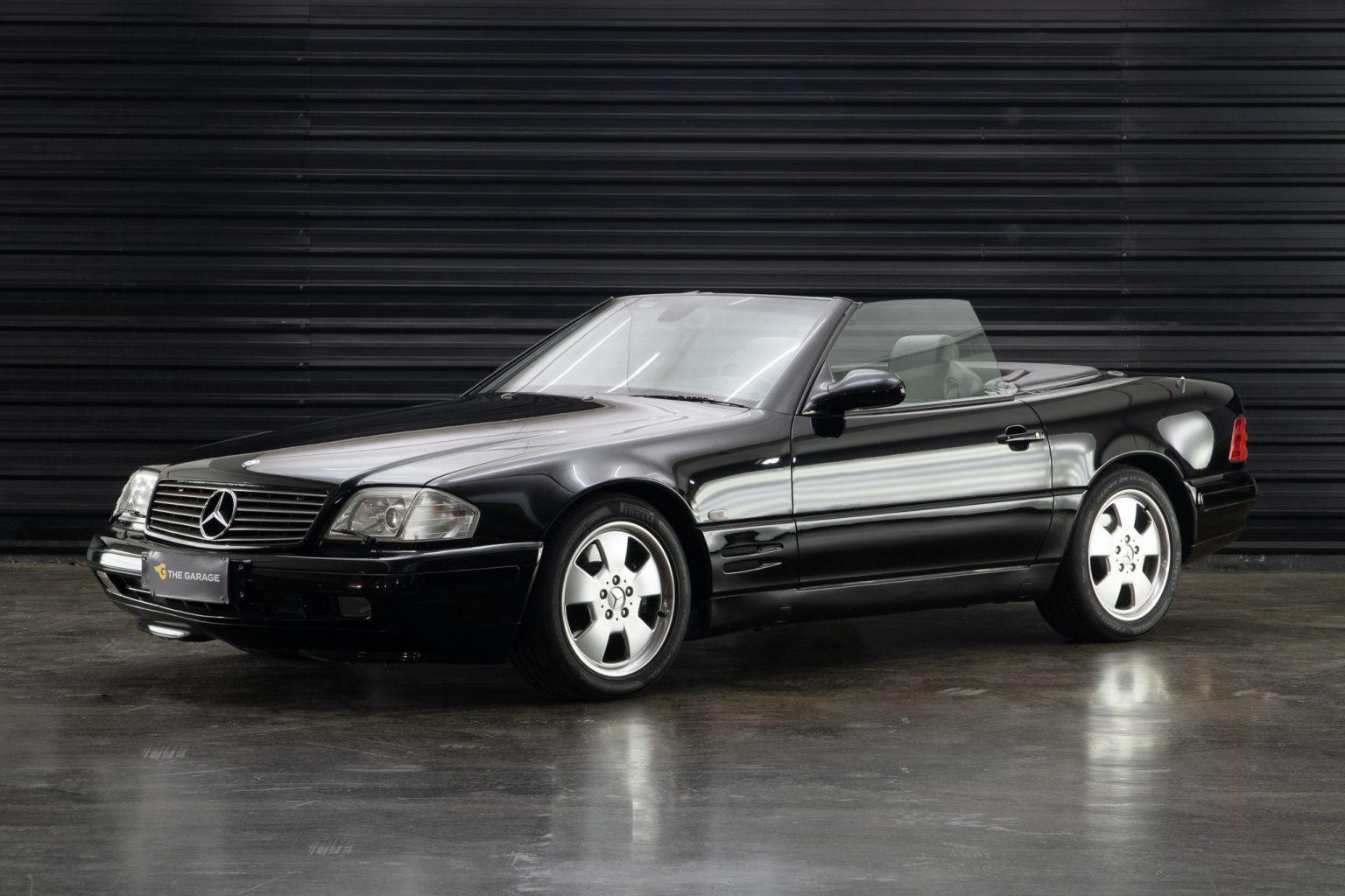 1999 Mercedes-Benz SL500 a venda for sale the garage