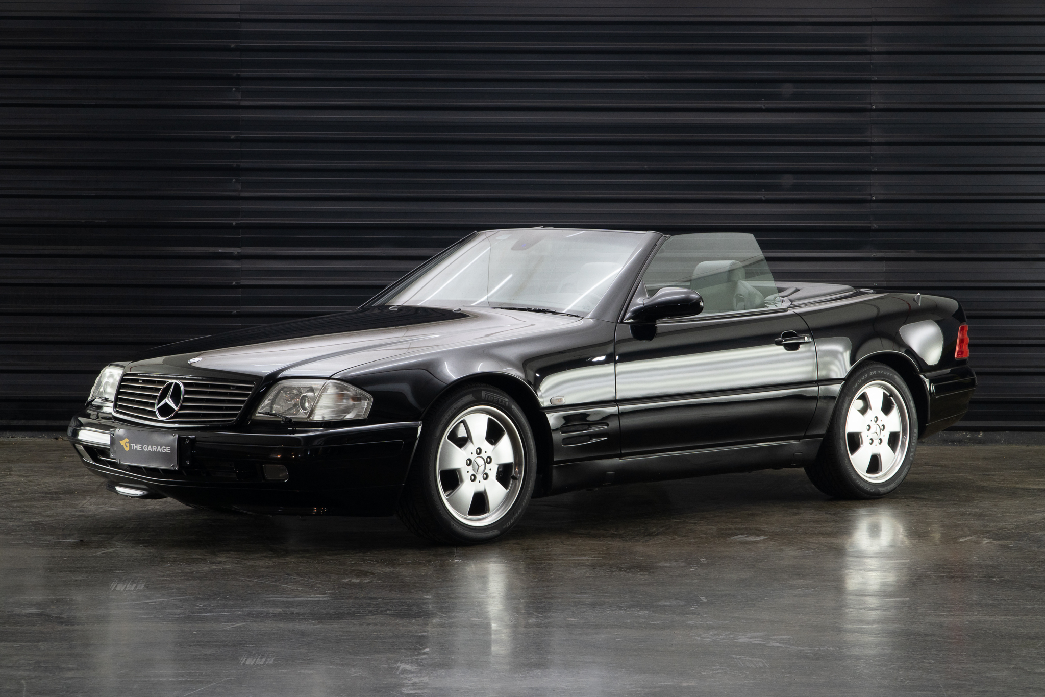 1999 Mercedes-Benz SL500 a venda for sale the garage