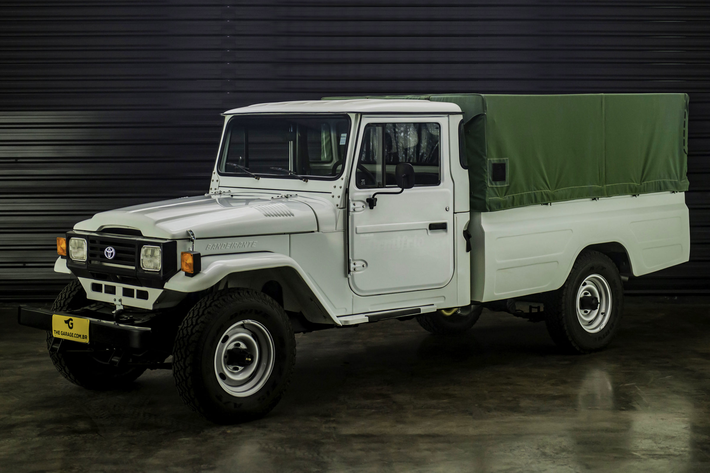 1999-Toyota-bandeirante-a-venda-sao-paulo-sp-for-sale-the-garage-classicos-a-venda-loja-de-carros-antigos--9.jpg