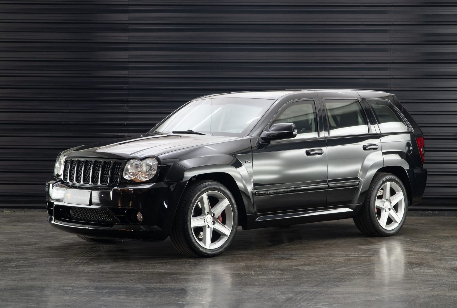 2007 Grand Cherokee SRT8 6.1 a venda the garage for sale