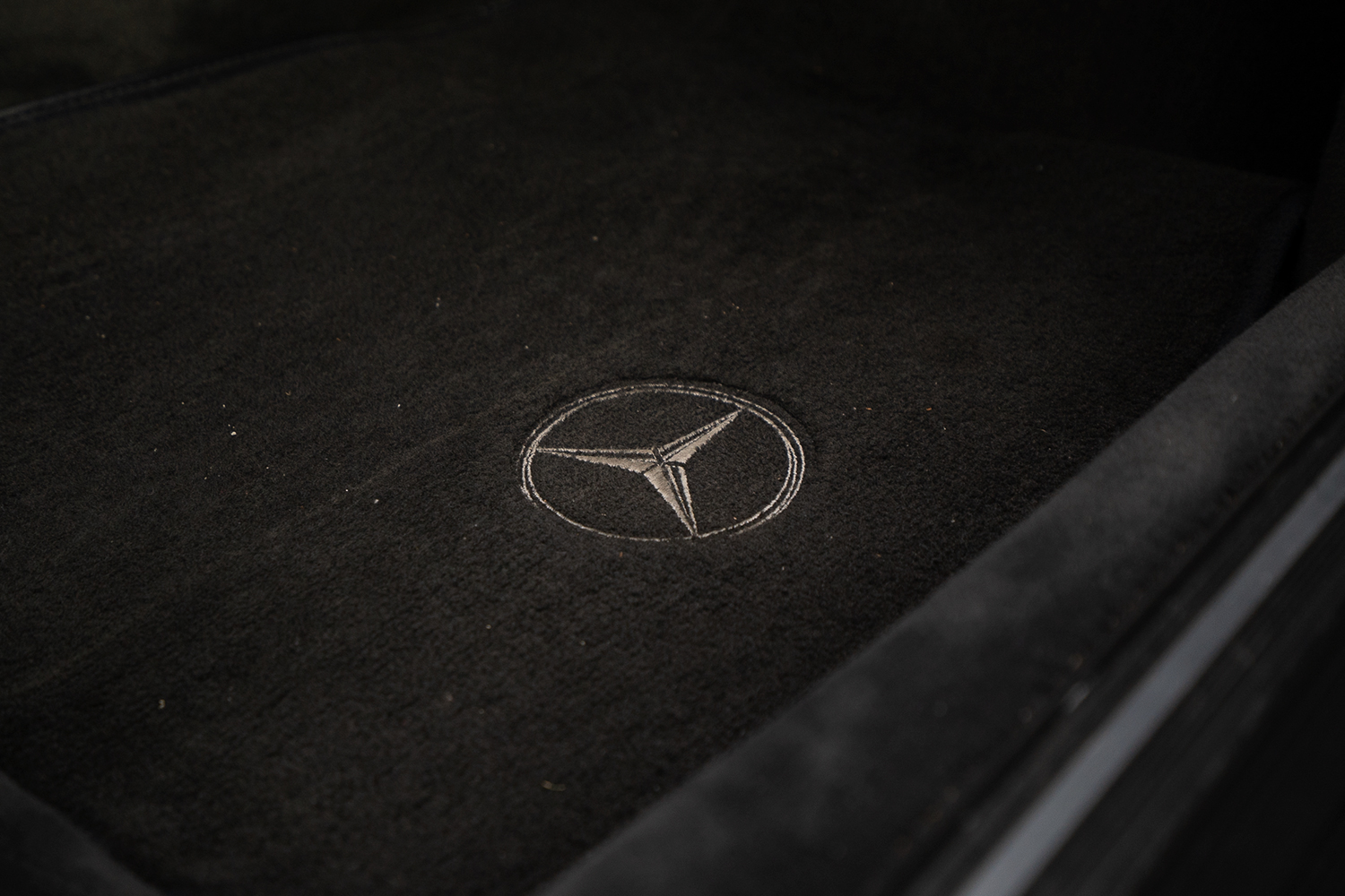 Mercedes Benz