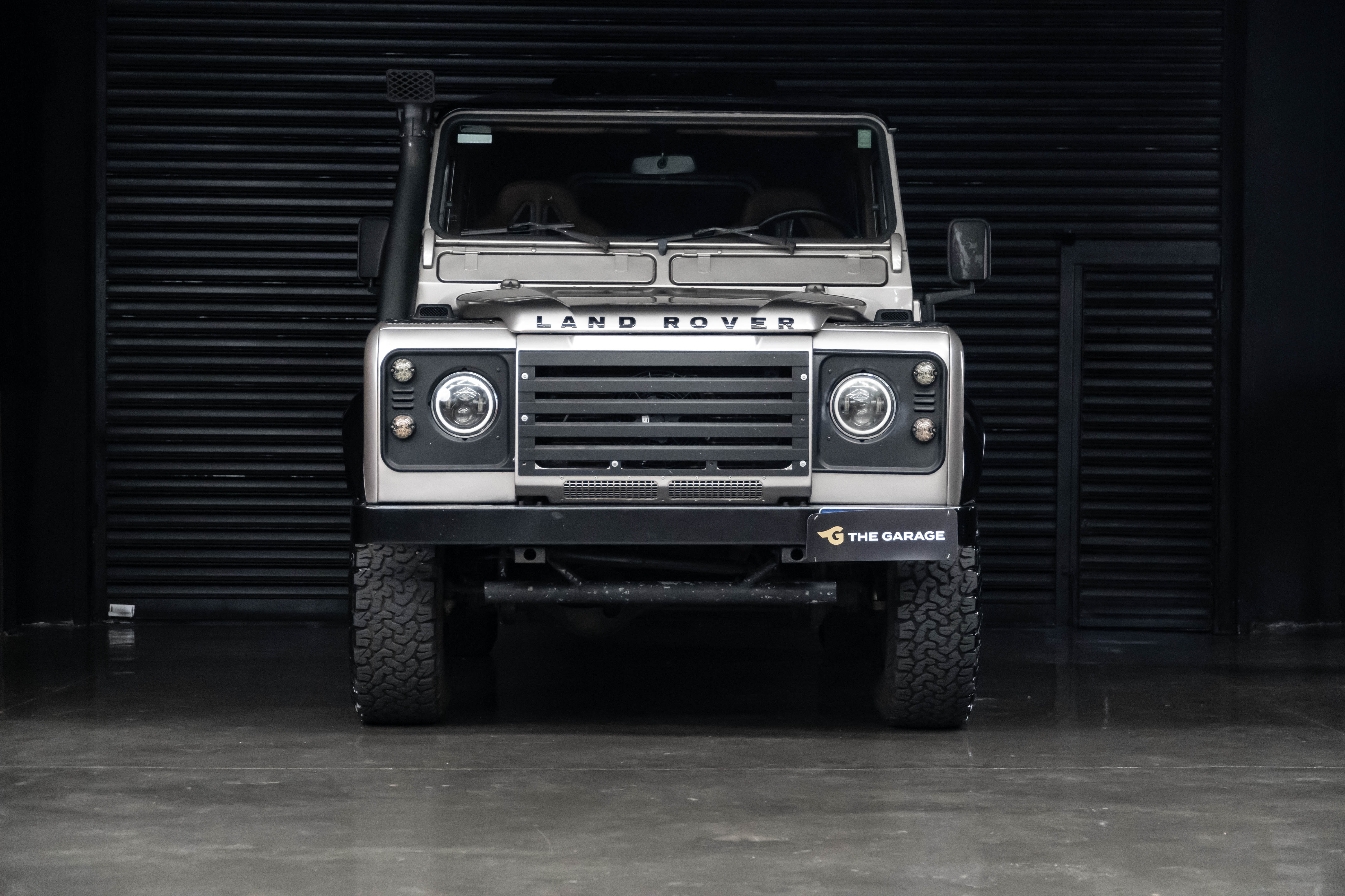 2001 Land Rover Defender 110 Venda Compra The Garage for Sale