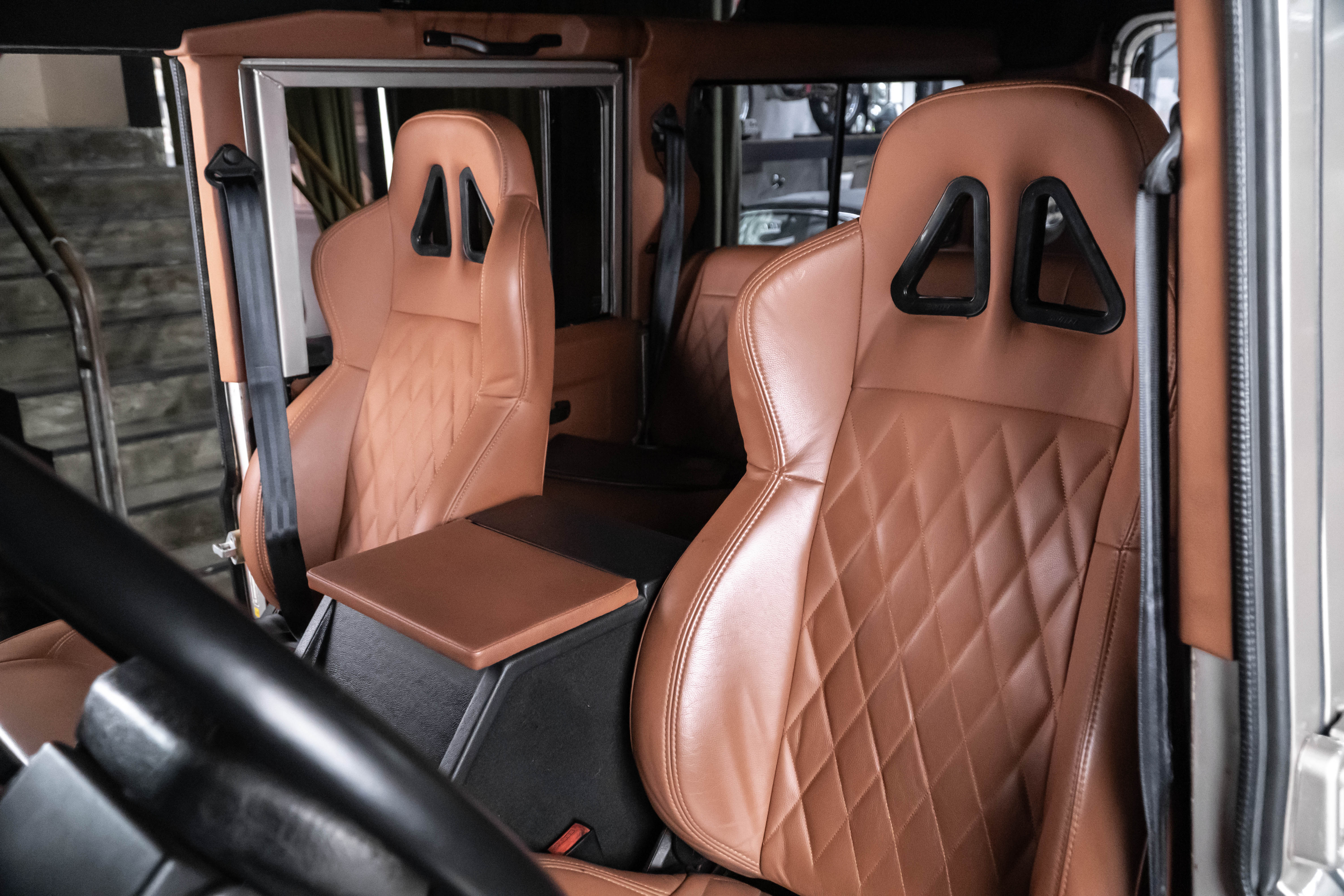 2001 Land Rover Defender 110 Venda Compra The Garage for Sale