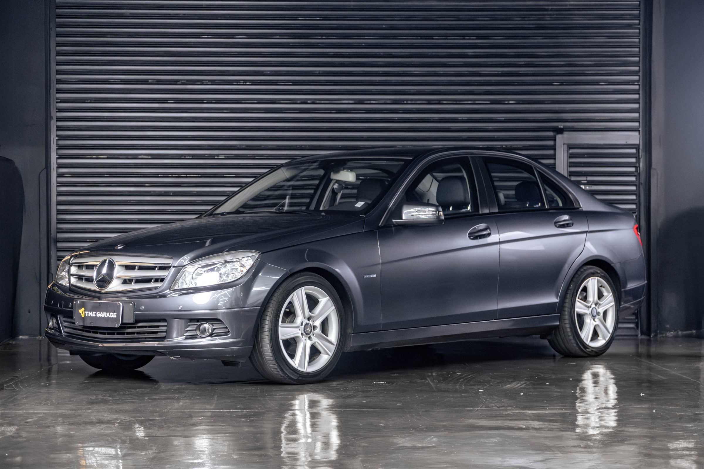 2011 Mercedes-Benz C180 Venda Compra The Garage For Sale