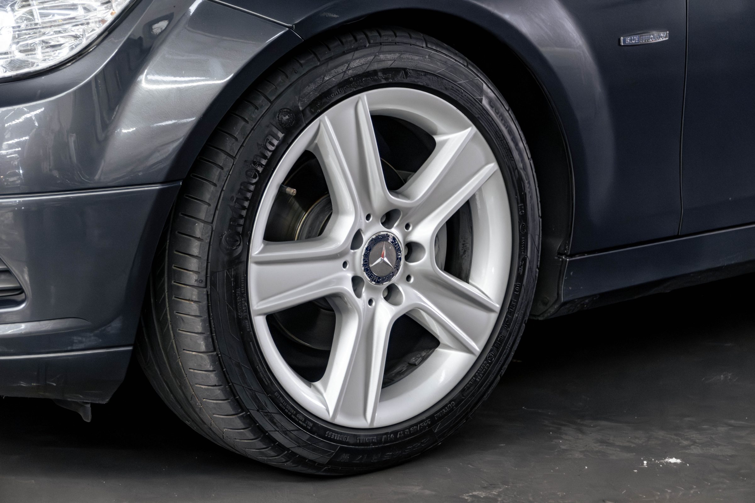 2011 Mercedes-Benz C180 Venda Compra The Garage For Sale