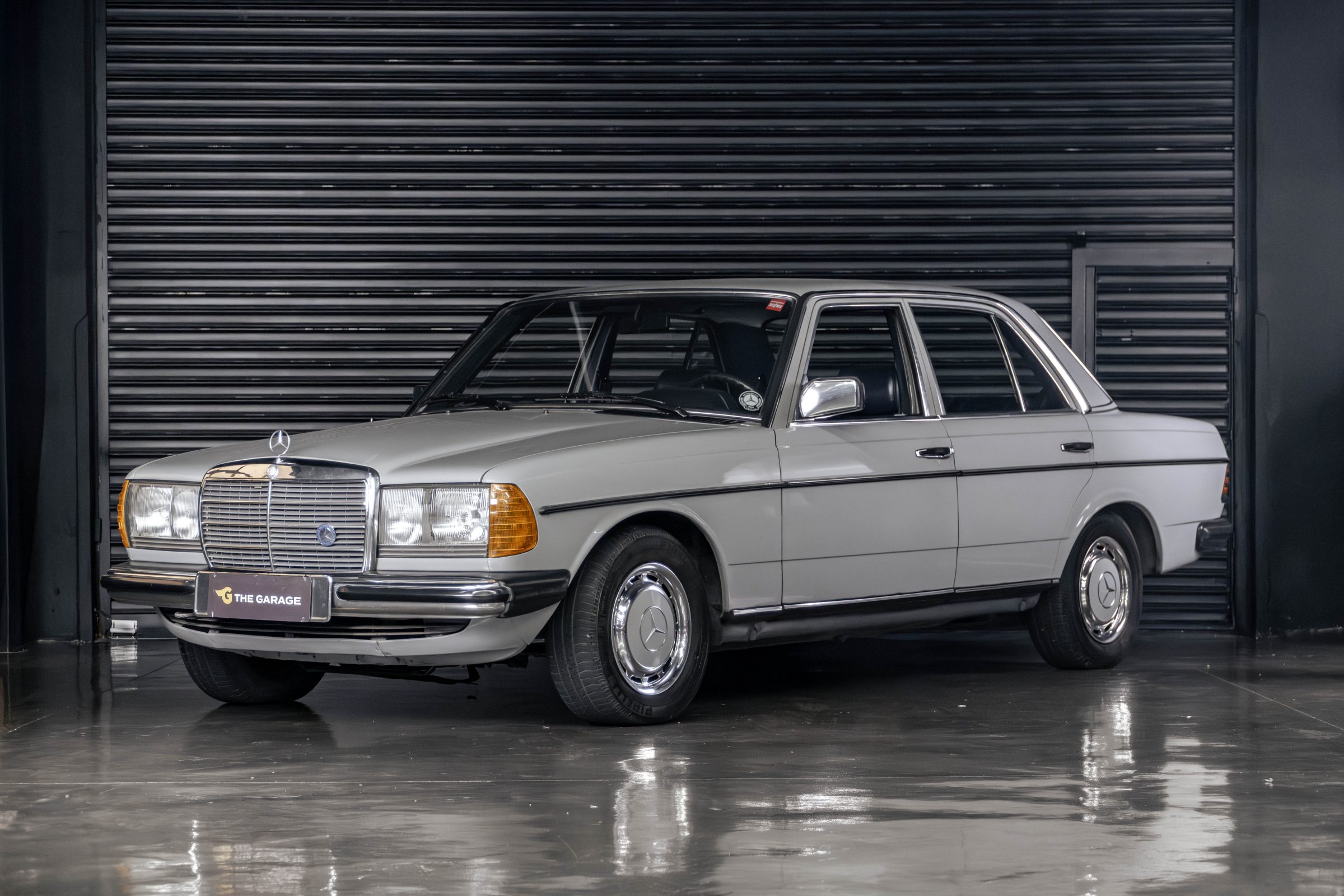 1984 Mercedes-Benz 300D Venda Compra The Garage For Sale