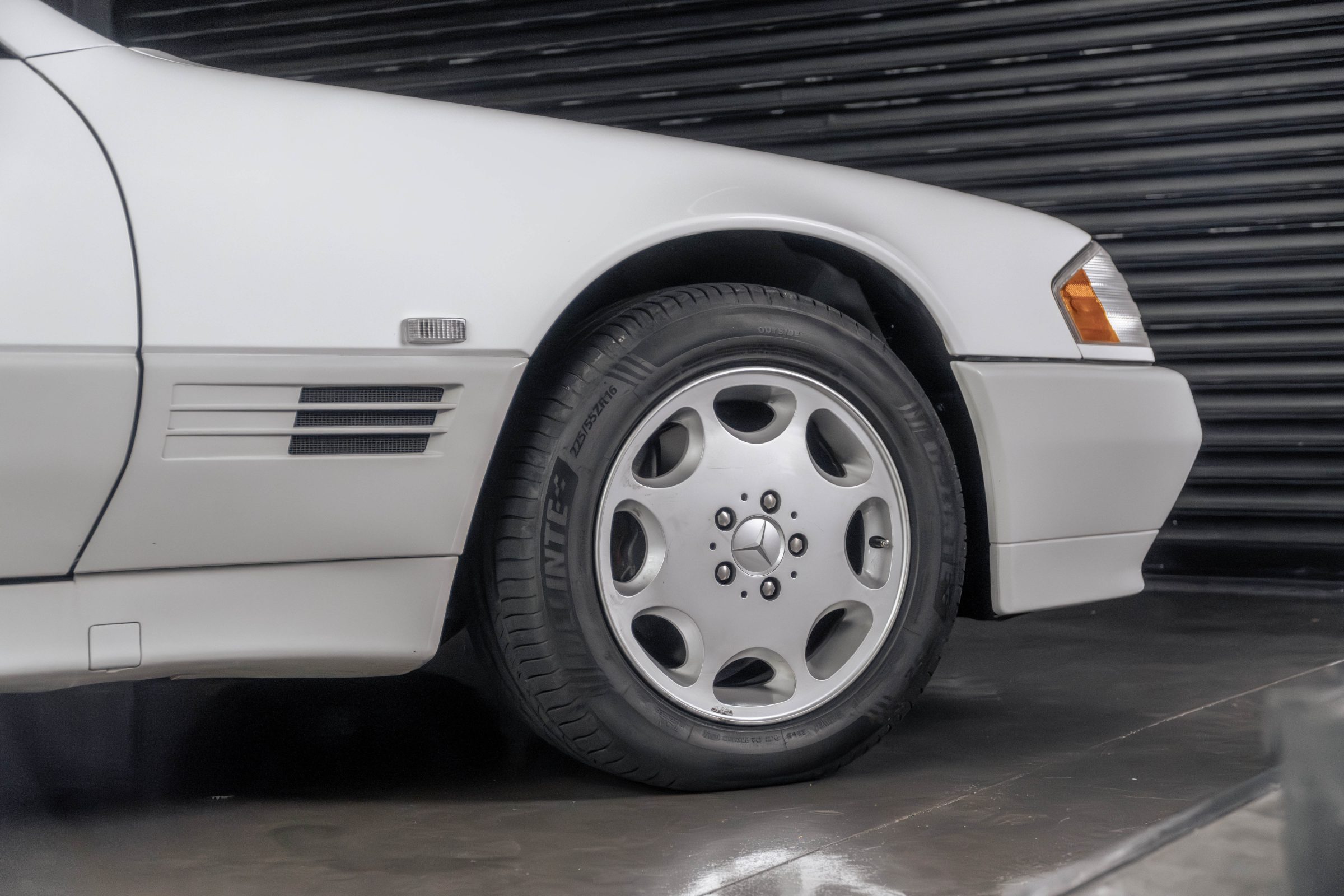 1995 Mercedes-Benz SL 500 Venda Compra The Garage For Sale