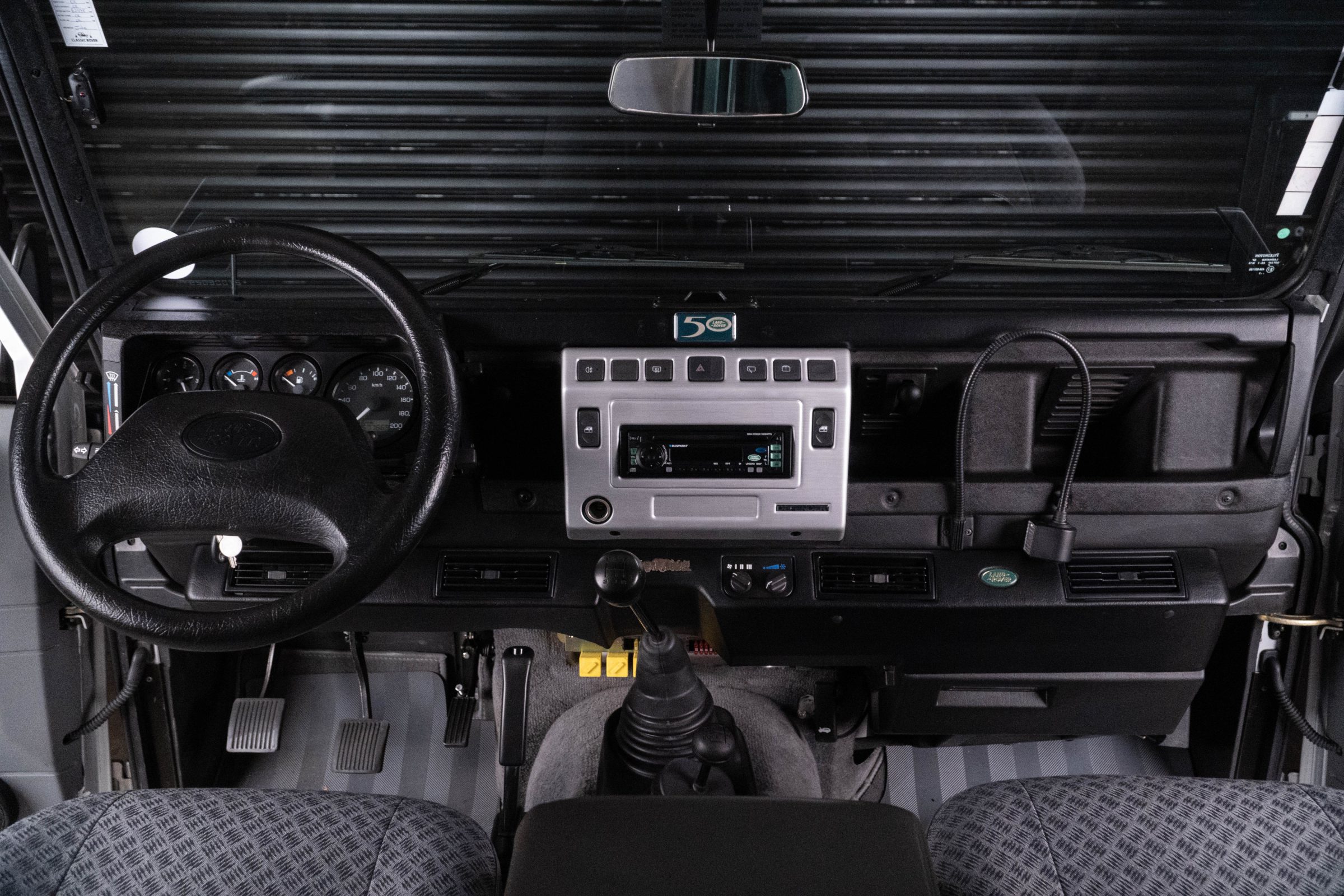 2002 Land Rover Defender 110 Venda Compra The Garage For Sale