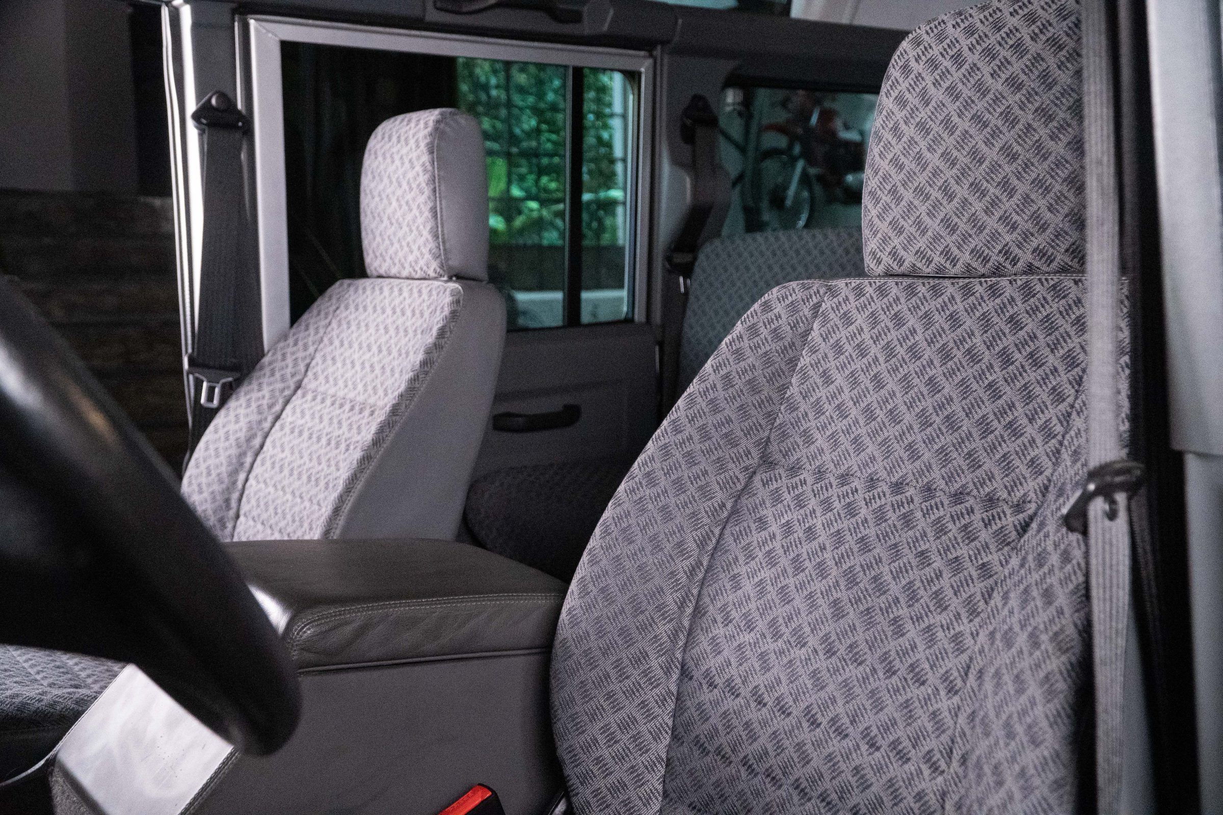 2002 Land Rover Defender 110 Venda Compra The Garage For Sale