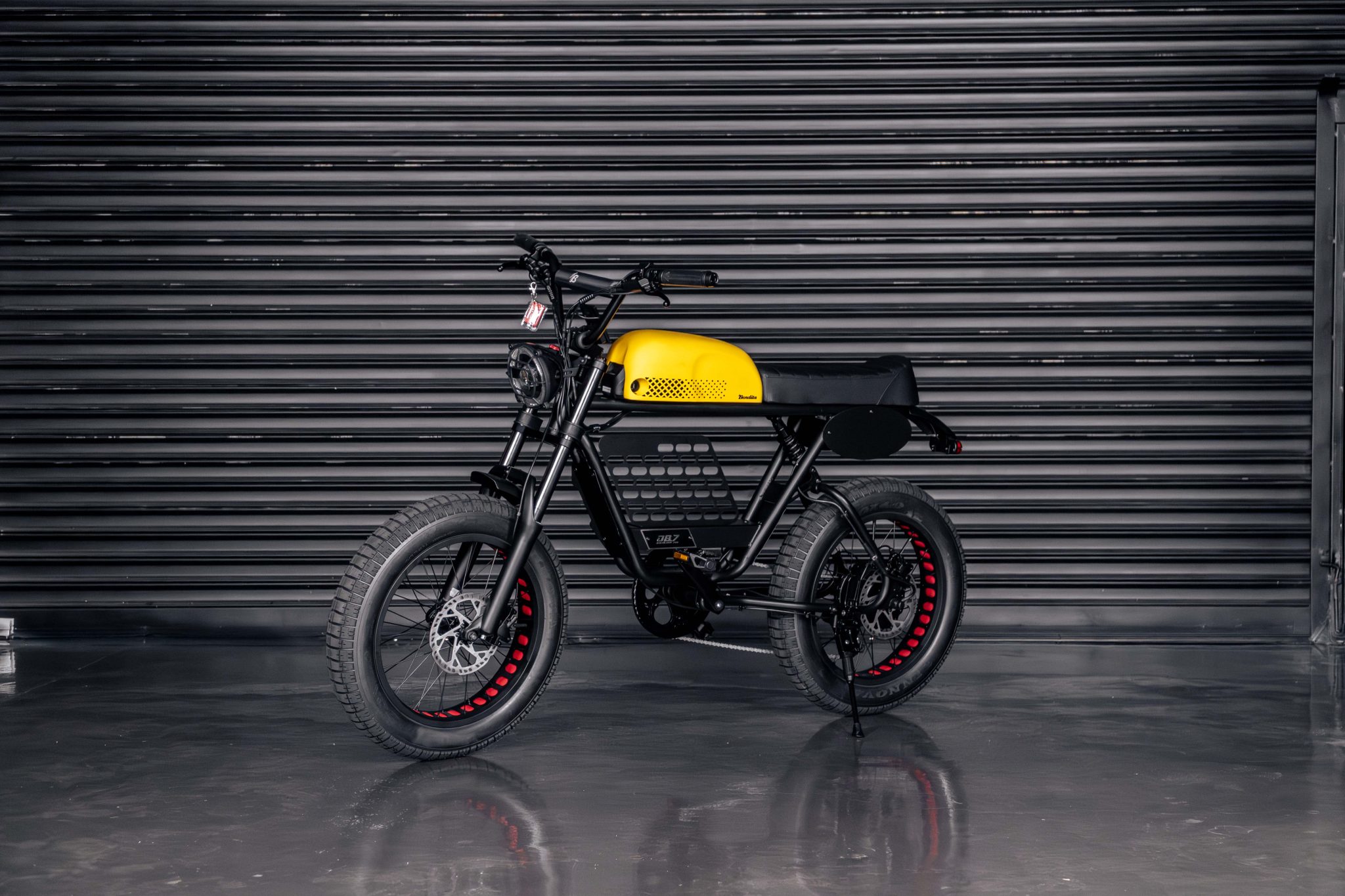 2025 Bendita Venda Compra The Garage For Sale