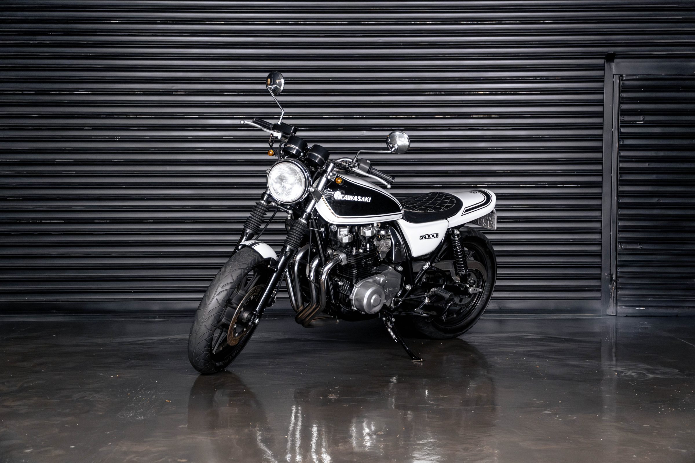 2001 Kawasaki KZ1000 Venda Compra The Garage For Sale