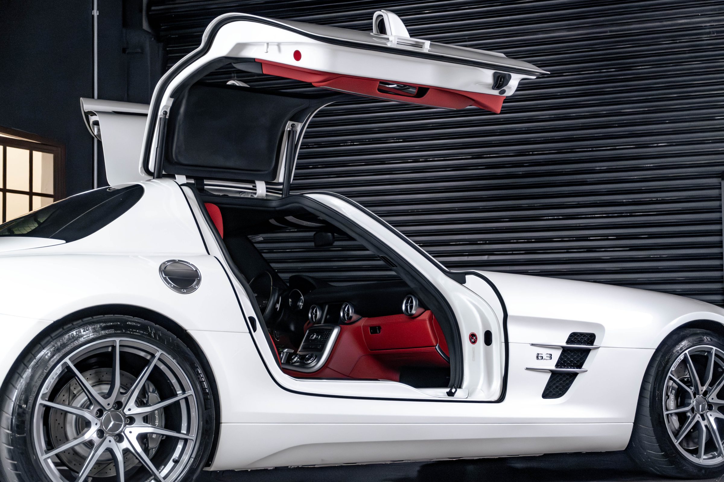 2011 Mercedes-Benz SLS AMG Venda Compra The Garage For Sale