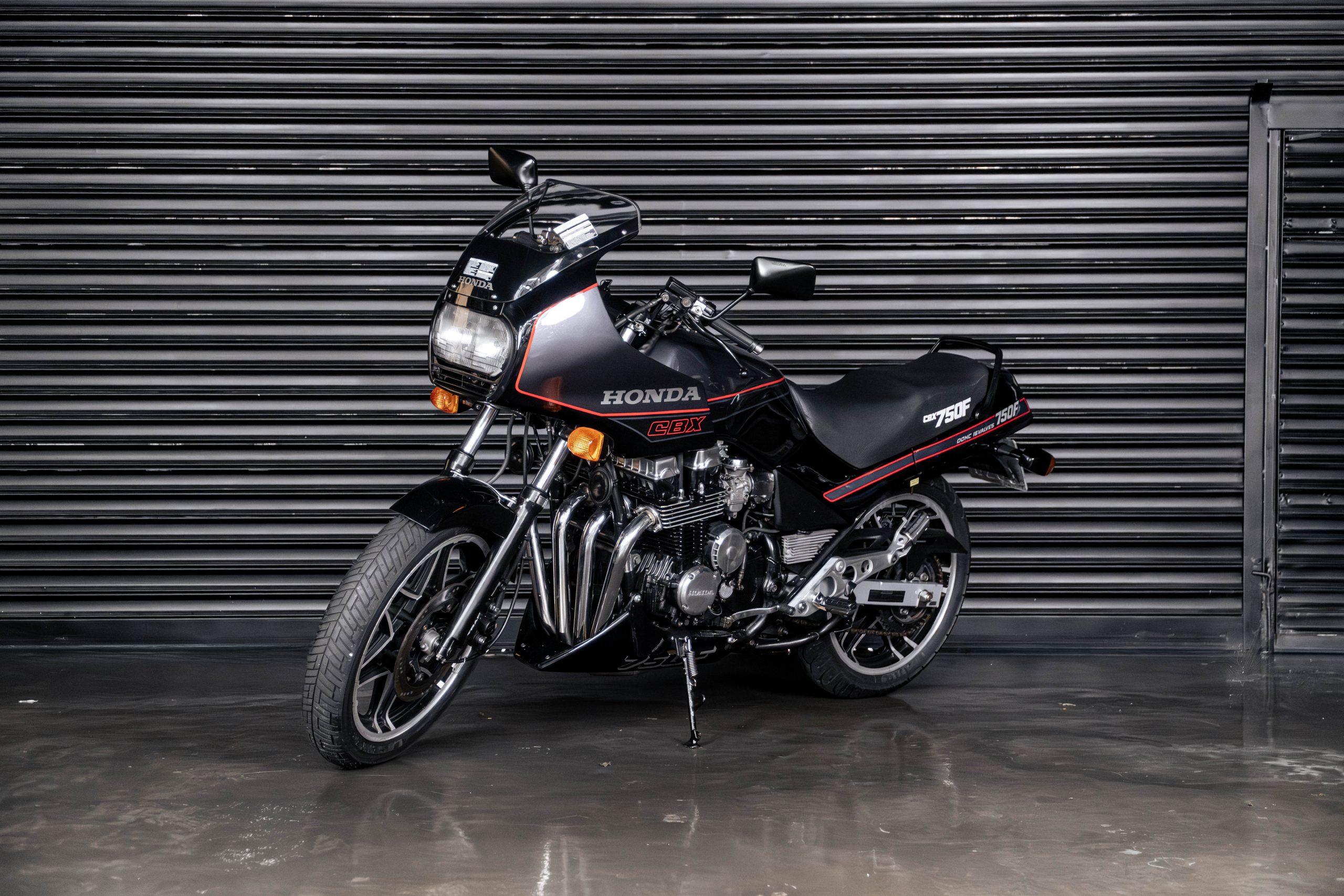CBXガニブレ初期　2-1 1988 Honda CBX 750 Four - The Garage
