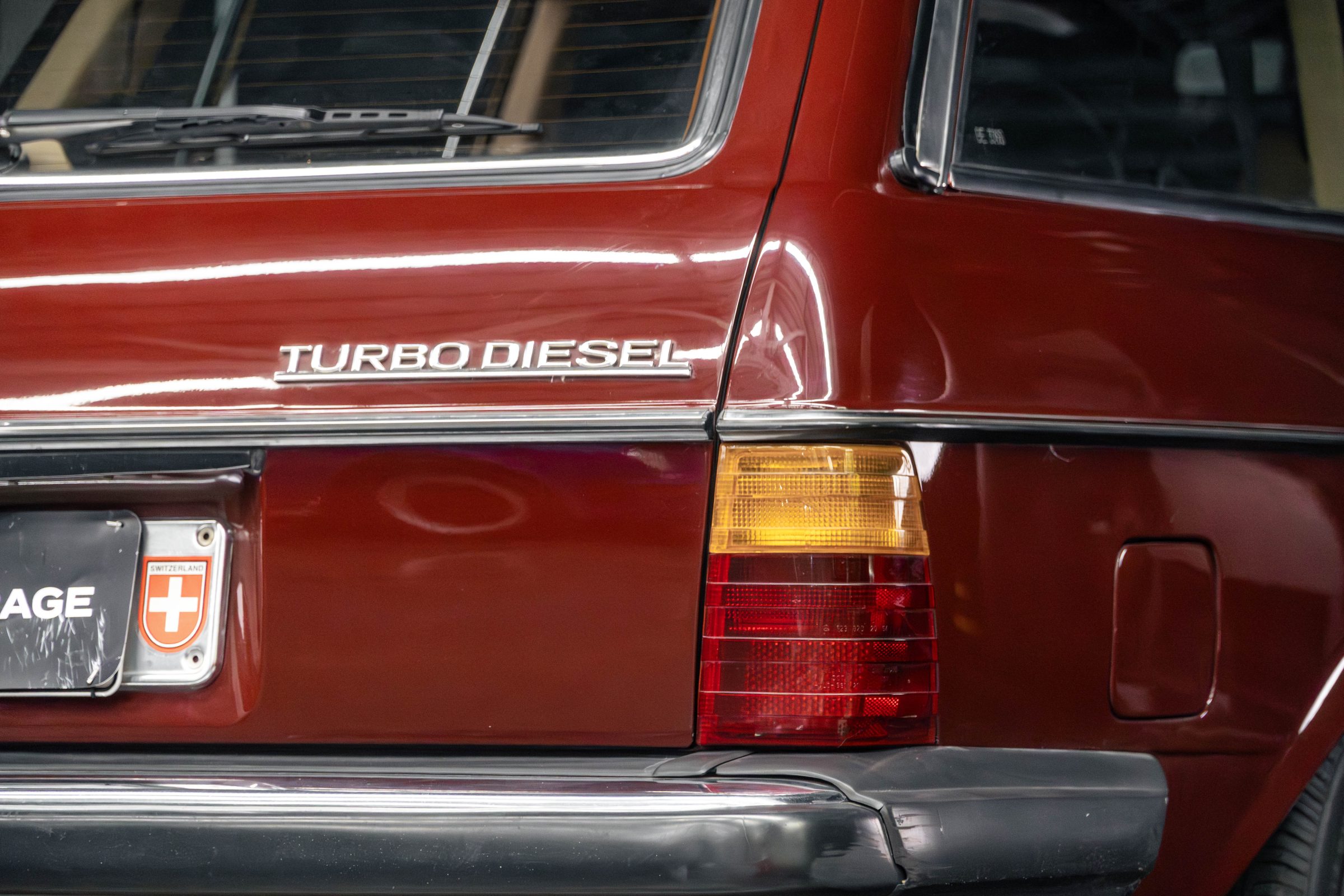 1982 Mercedes-Benz 300 TD Venda Compra The Garage For Sale