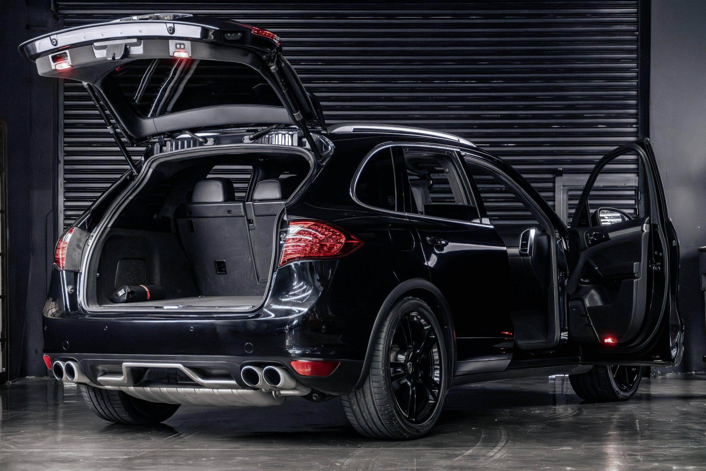 2011 Porsche Cayenne Turbo Venda Compra The Garage For Sale